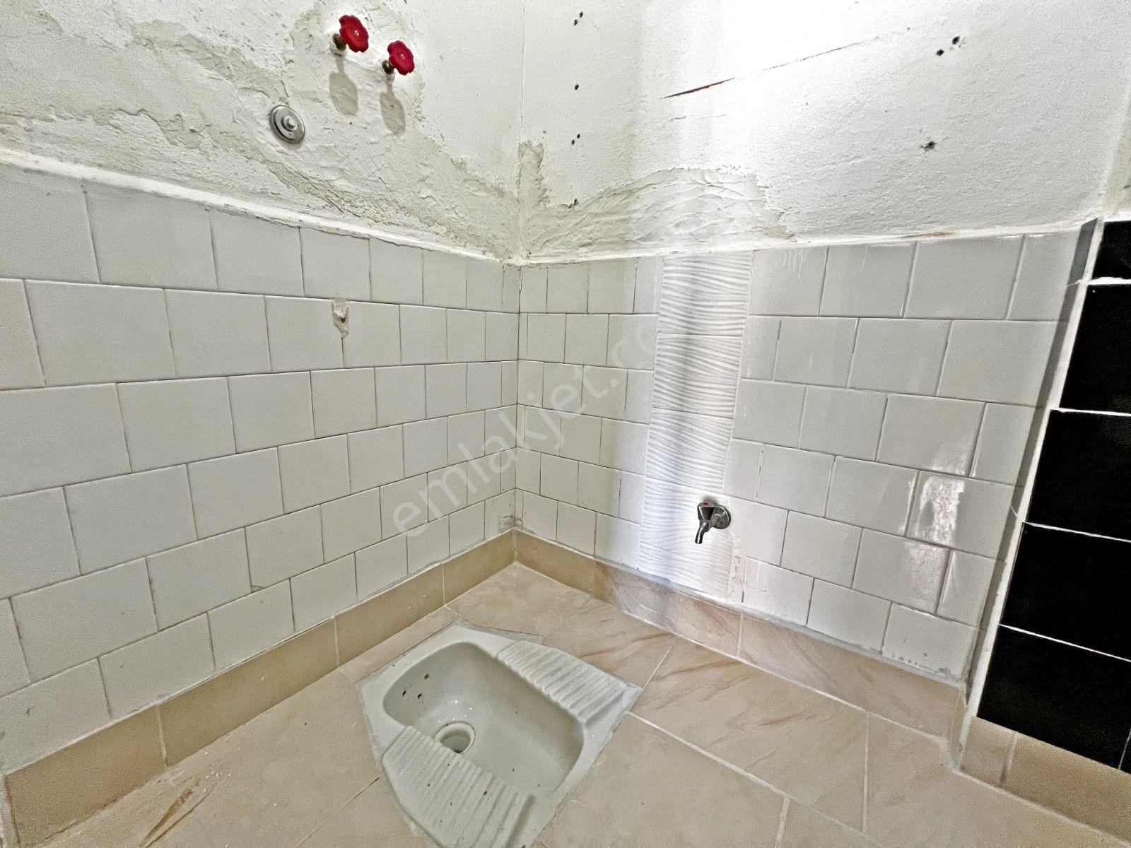 Alanya Merkezde Kiralık 2+1 Ayrı Mutfak Manzaralı Daire - Görsel 24