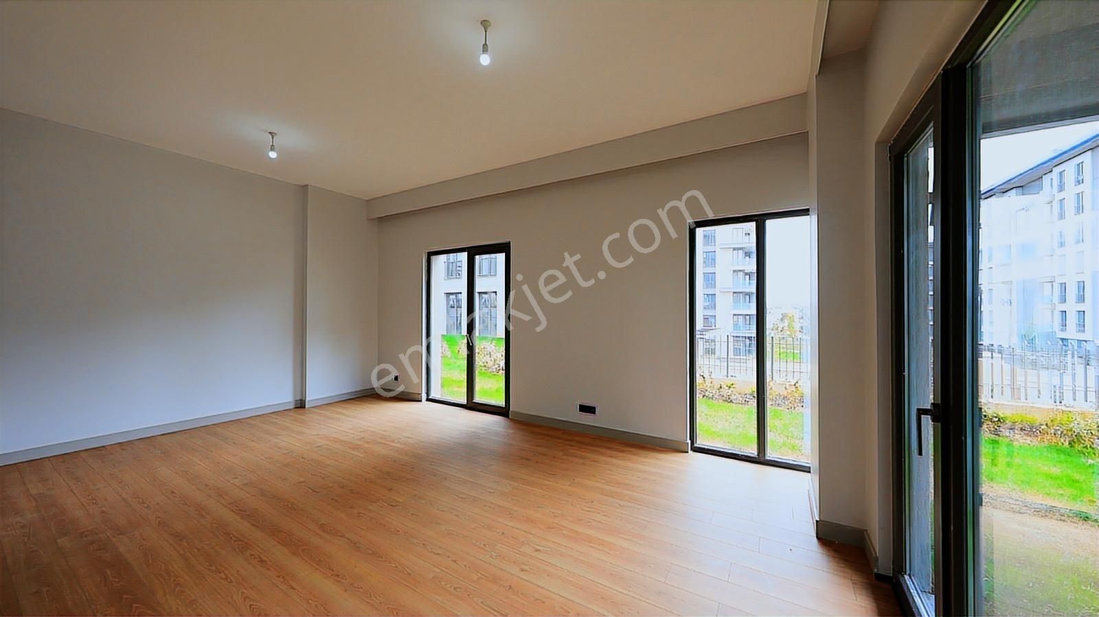 Emlak Konut Çınarköy 3+1 Büyük Tip Bahçe Katı Devirli Satılık - Görsel 12