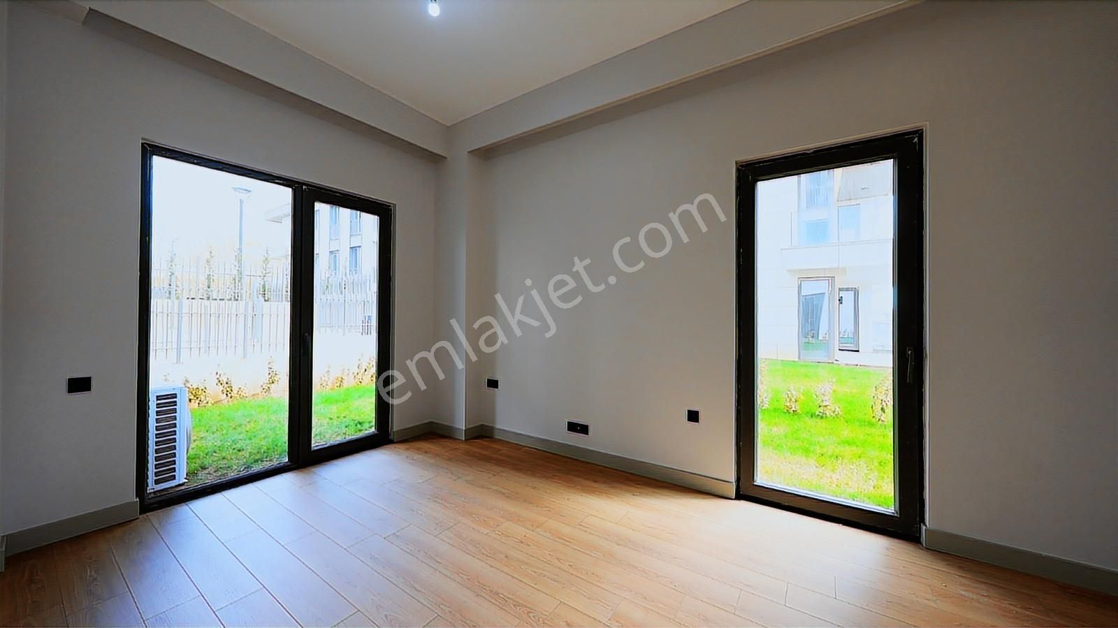 Emlak Konut Çınarköy 3+1 Büyük Tip Bahçe Katı Devirli Satılık - Görsel 14