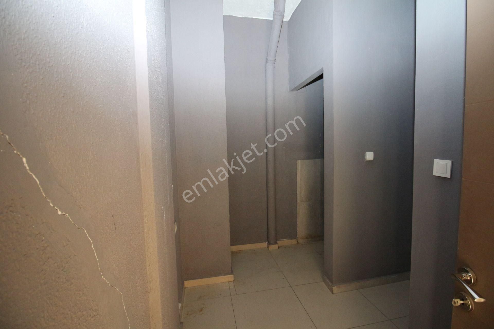 İlahiyat Fakültesi Yakını Dükkan - Görsel 22