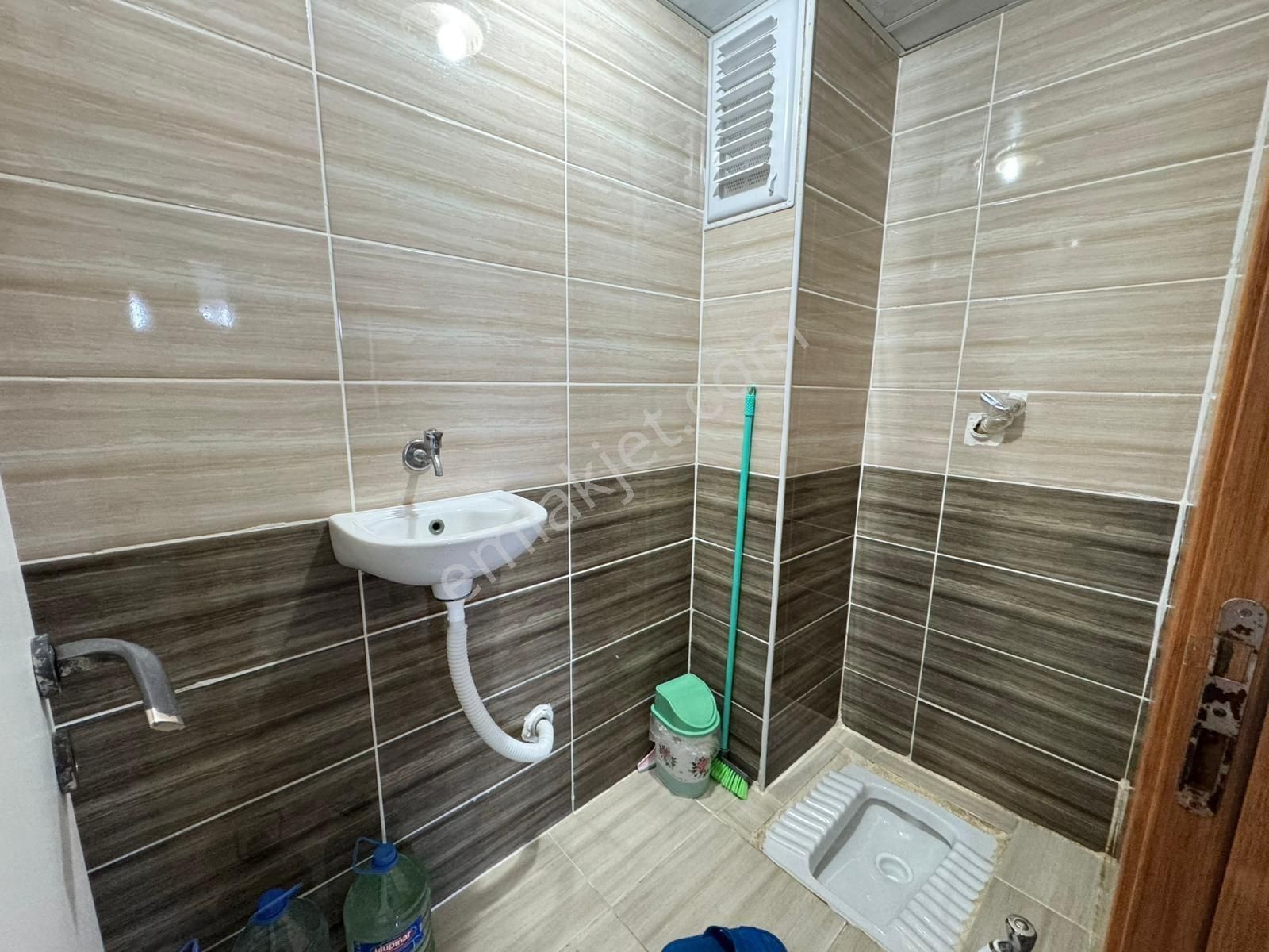 Bağlık Mahallesinde Merkezi Konumda Kullanışlı 2+1 Daire - Görsel 24