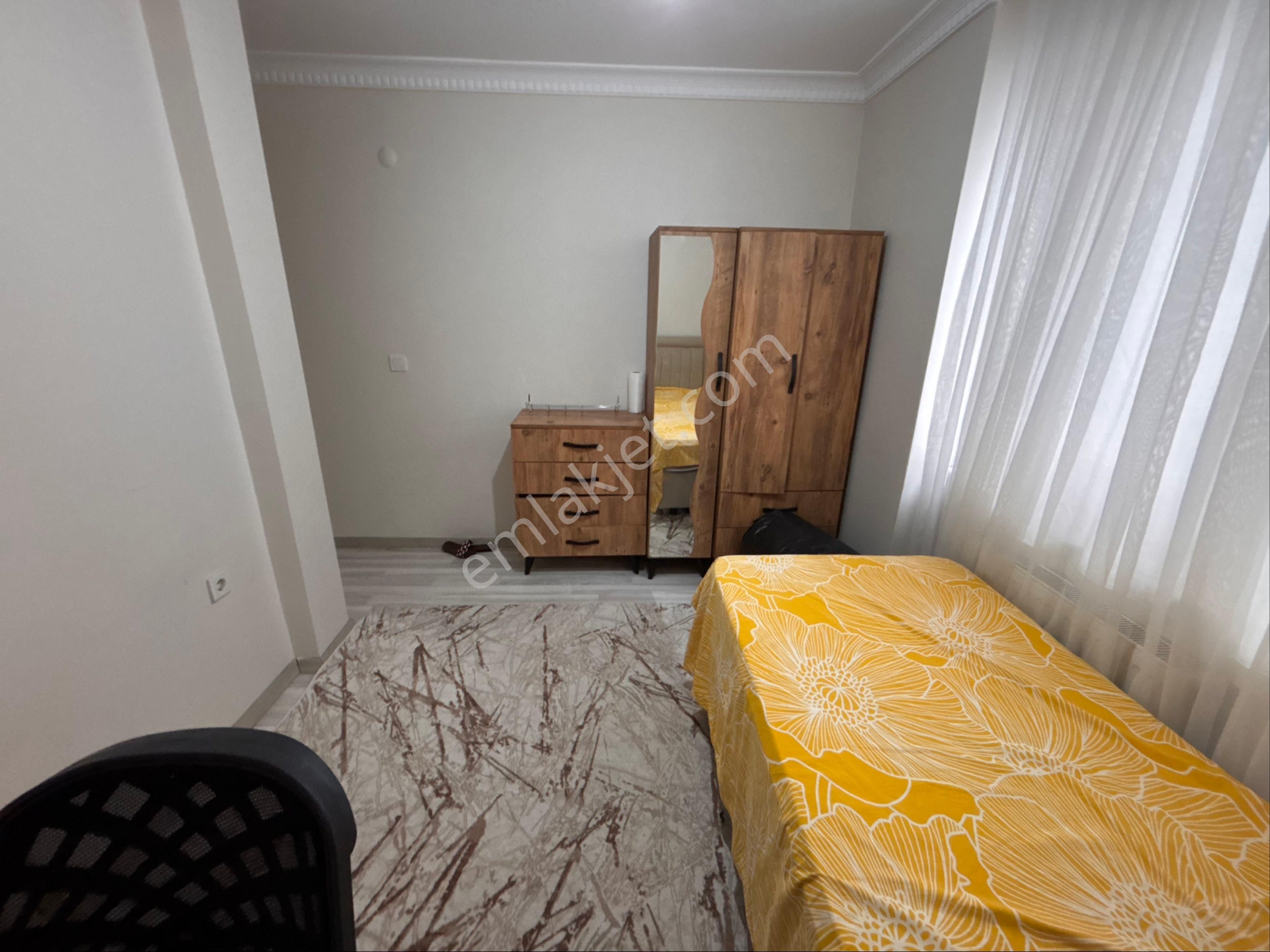 Tevfikbey Mahallesi Lüks Eşyalı Satılık Ara Kat - Görsel 24