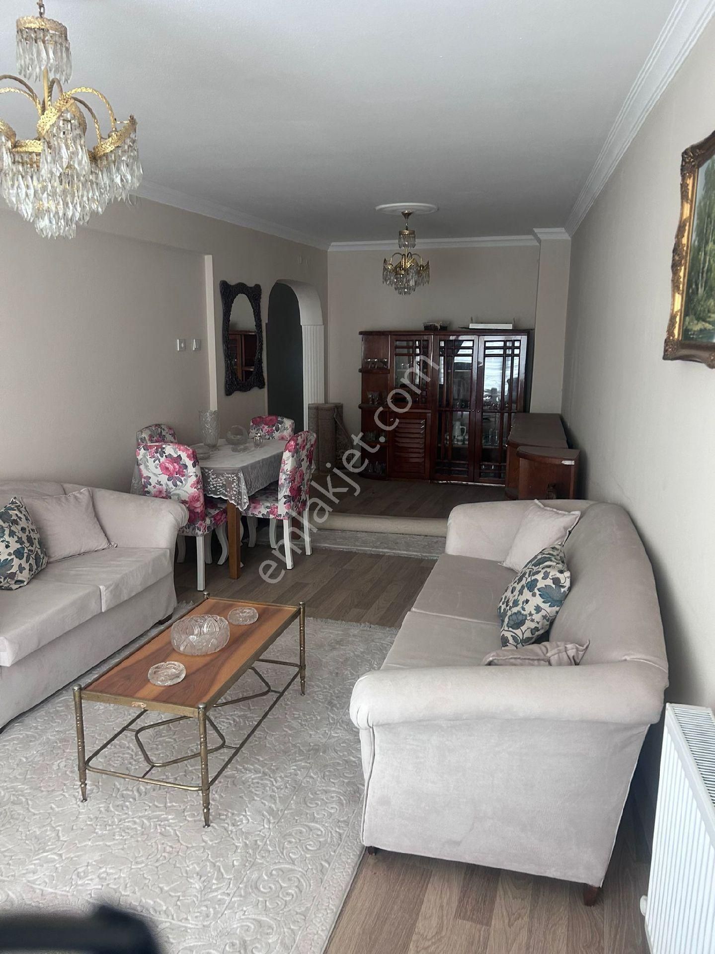 Çarşı Merkezi'nde Satılık Full Tadilatlı Geniş Ve Ferah 3+1 Daire - Görsel 11