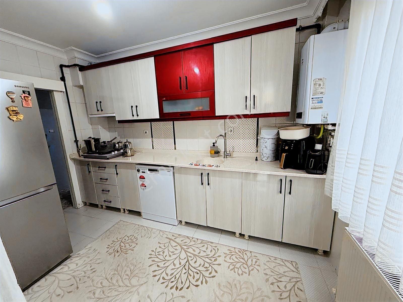 ꧁▇yılmaz'dan▇꧂cadde Dibi Masrafsız Ön Cephe Asansörlü 3+1 Daire