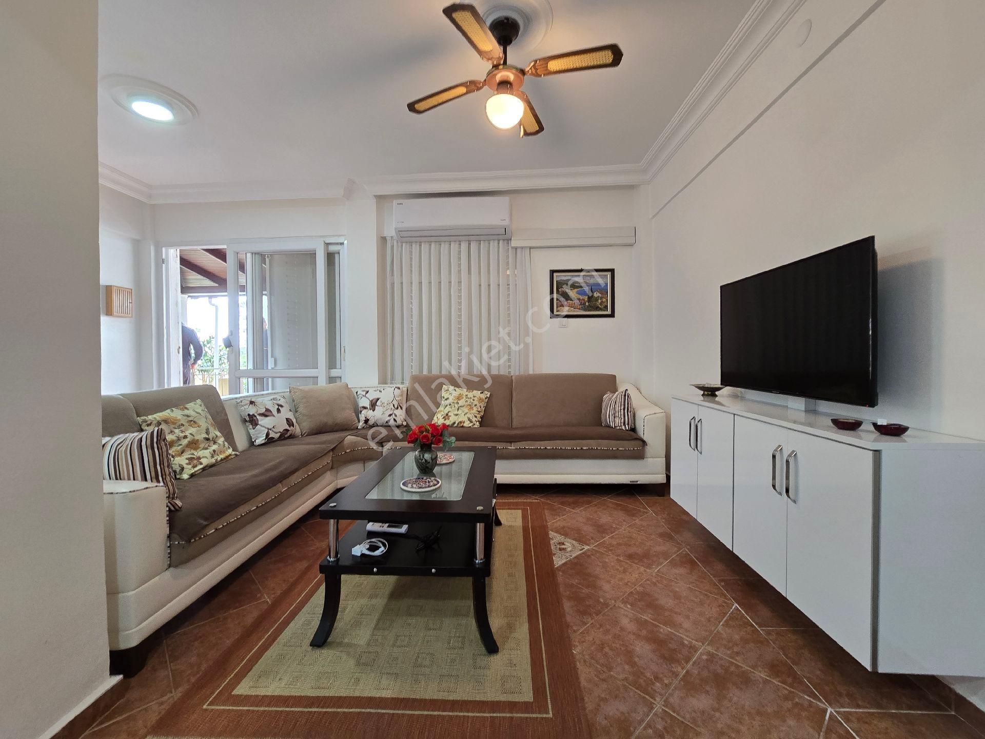 Altınkum'da Satılık Müstakil 3+1 Eşyalı Denize Yakın Geniş Teraslı Villa - Görsel 8