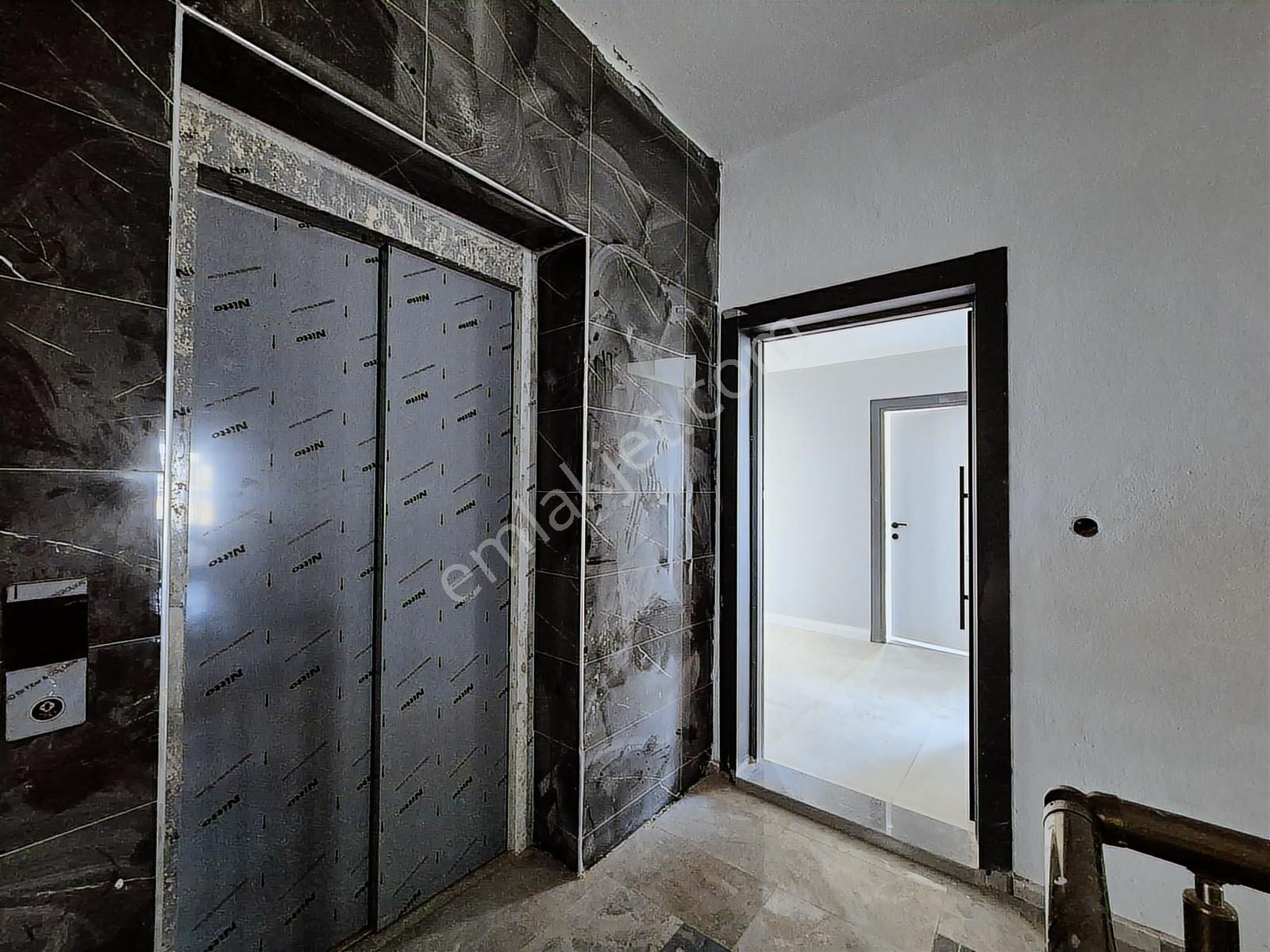 Göçerlerde Havuzlu Şehir Hastanesi 2km Ebeveyn Banylu 2+1 Daire - Görsel 20