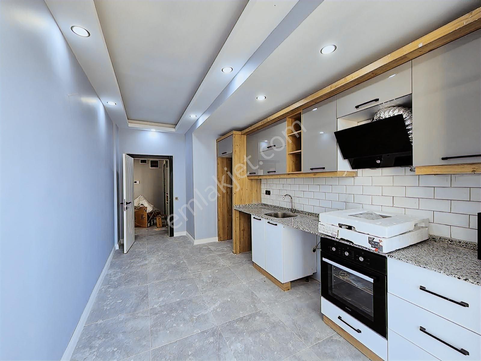 Göçerlerde Havuzlu Şehir Hastanesi 2km Ebeveyn Banylu 2+1 Daire - Görsel 3