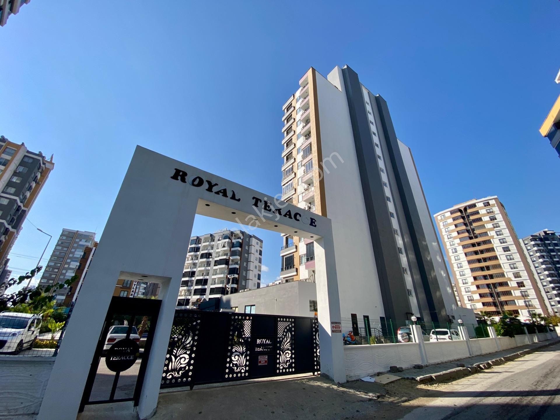 Mersin Mezitli Deniz Mah. Royal Terace’ta Satılık 2+1 Daire