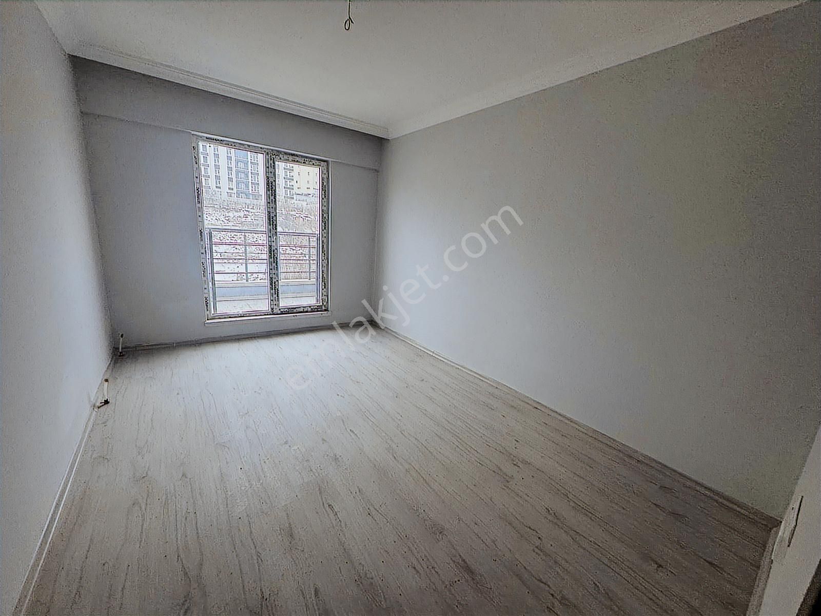 Yılmazer'den Ş.ertuğrul Kocaer Cadde'si Üzernde 3+1 Öncephe Acil - Görsel 2