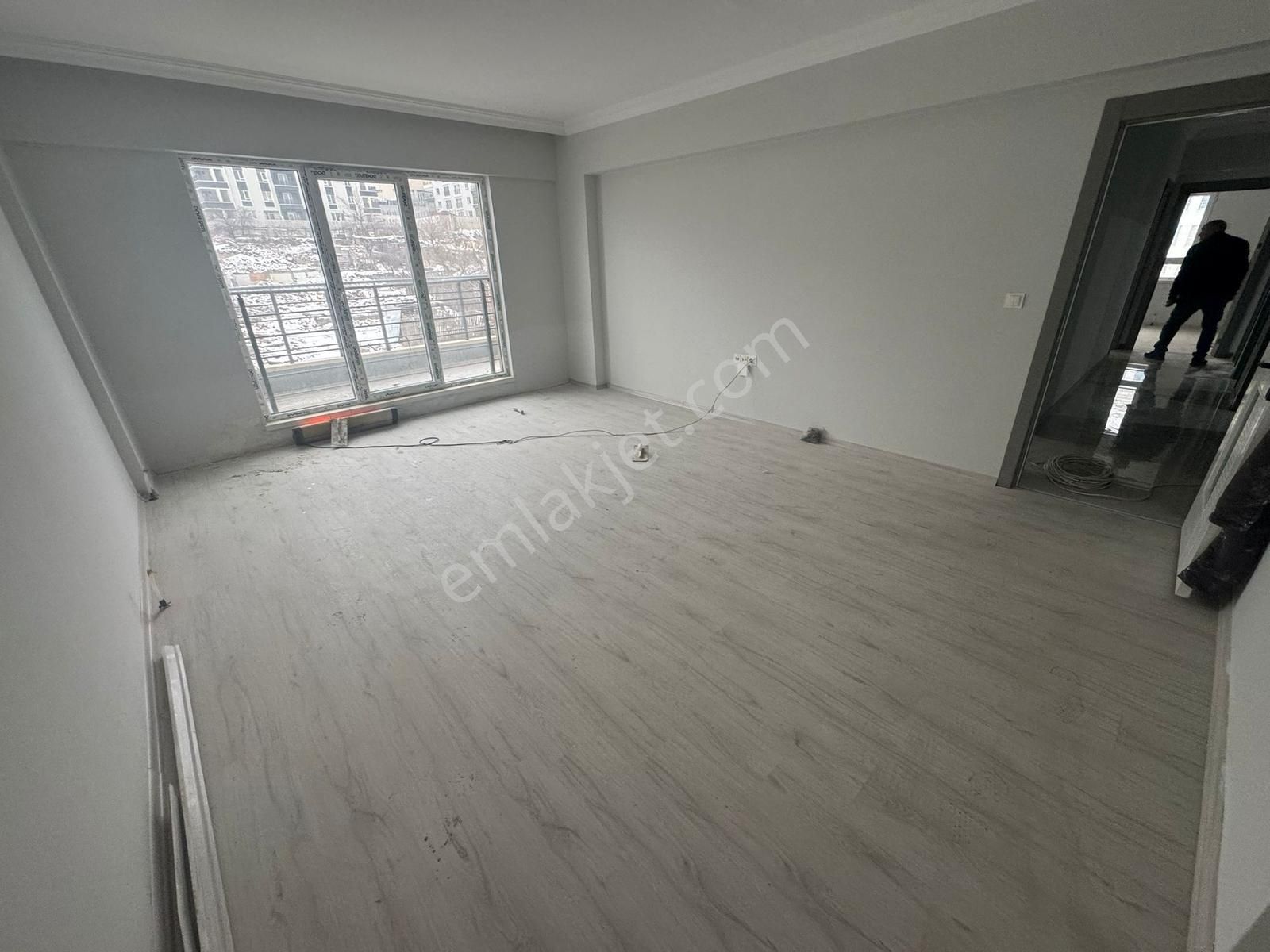 Yılmazer'den Ş.ertuğrul Kocaer Cadde'si Üzernde 3+1 Öncephe Acil - Görsel 14