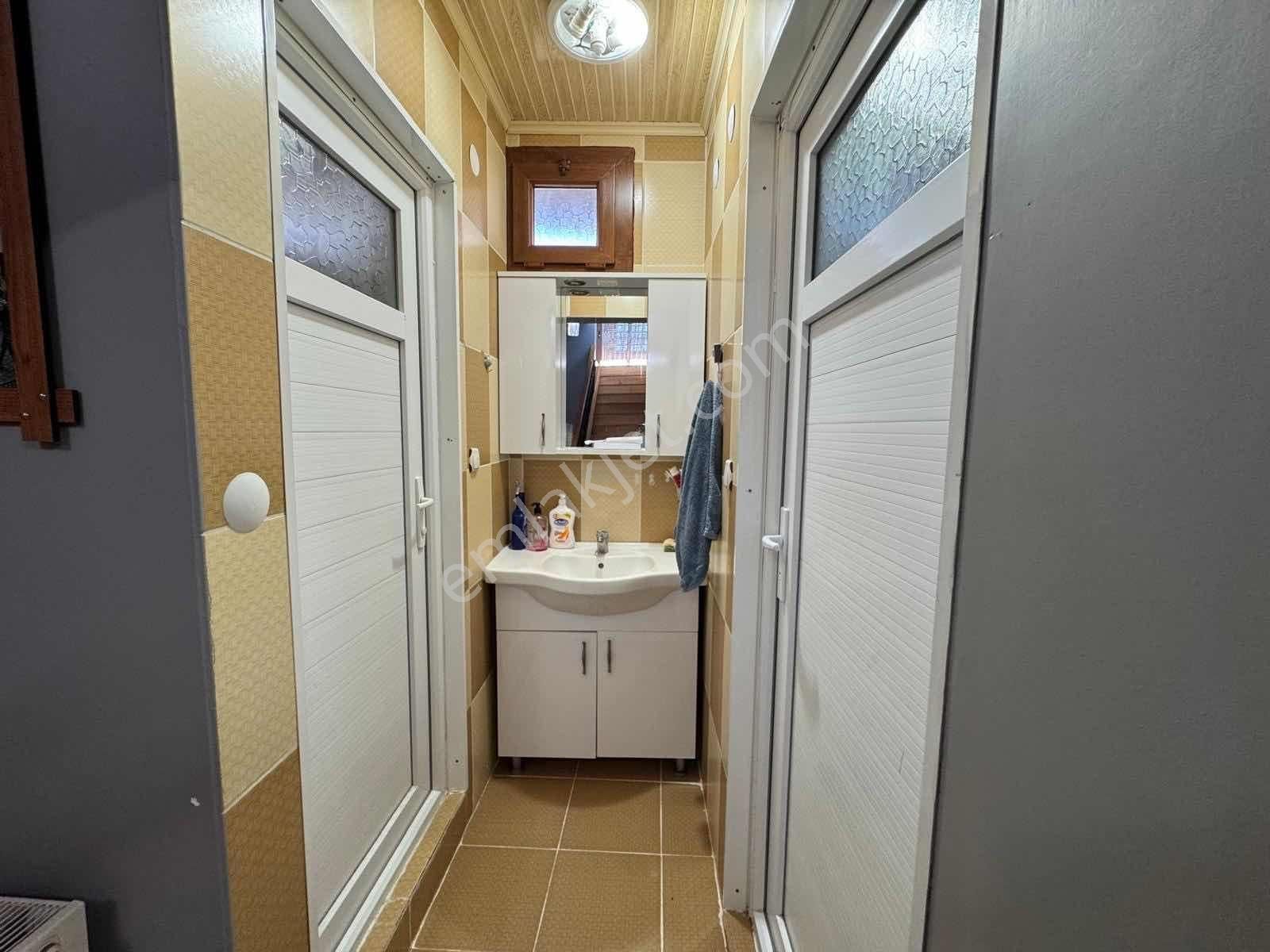 Buca Kırıklarda Dublex Havuzlu 4510m2 Çiftlik Evi Ve Arazisi - Görsel 17