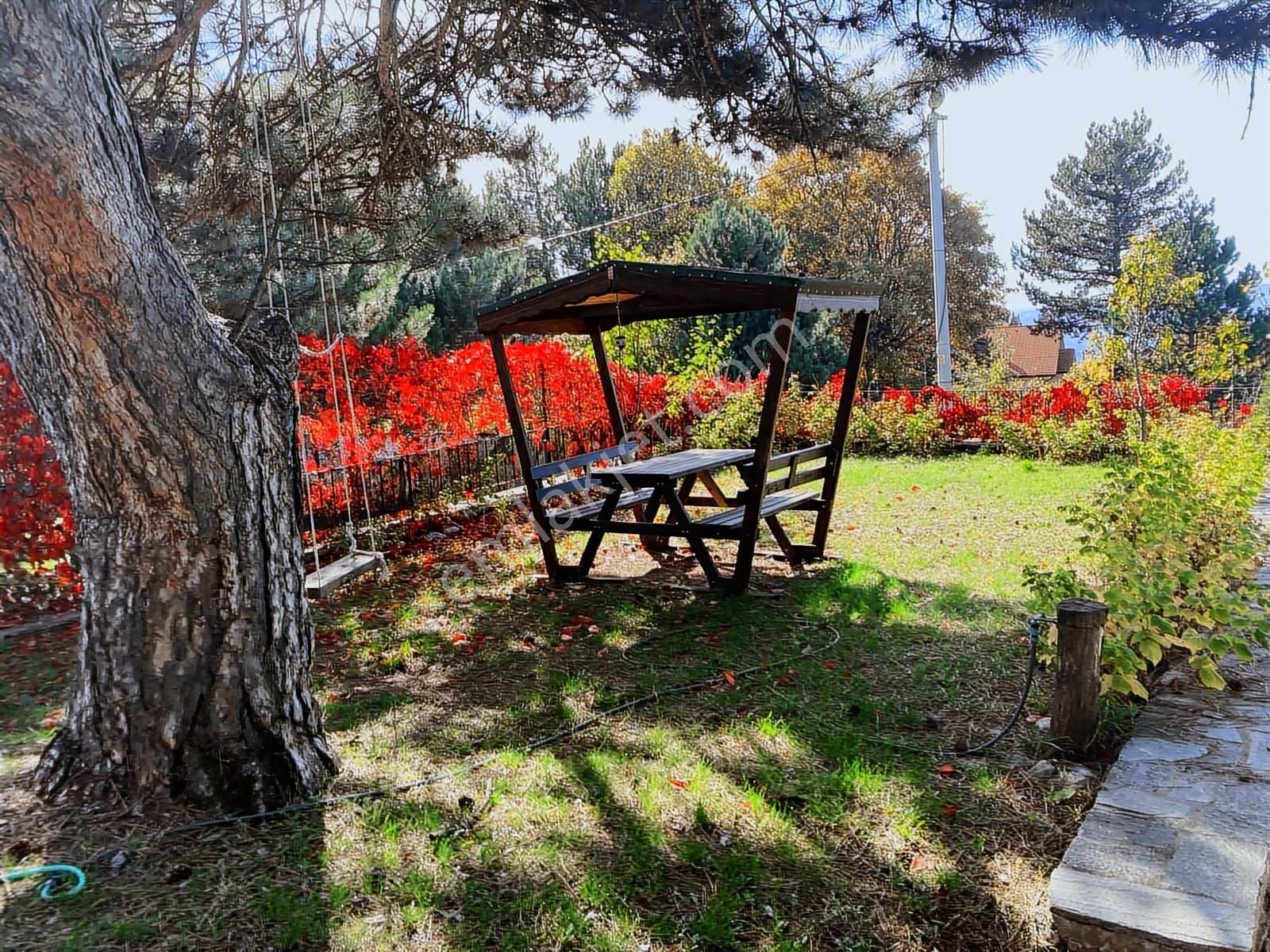 Uludağda Bahçeli Mükemmel Manzaralı 3+1 Villa Konforu - Görsel 31
