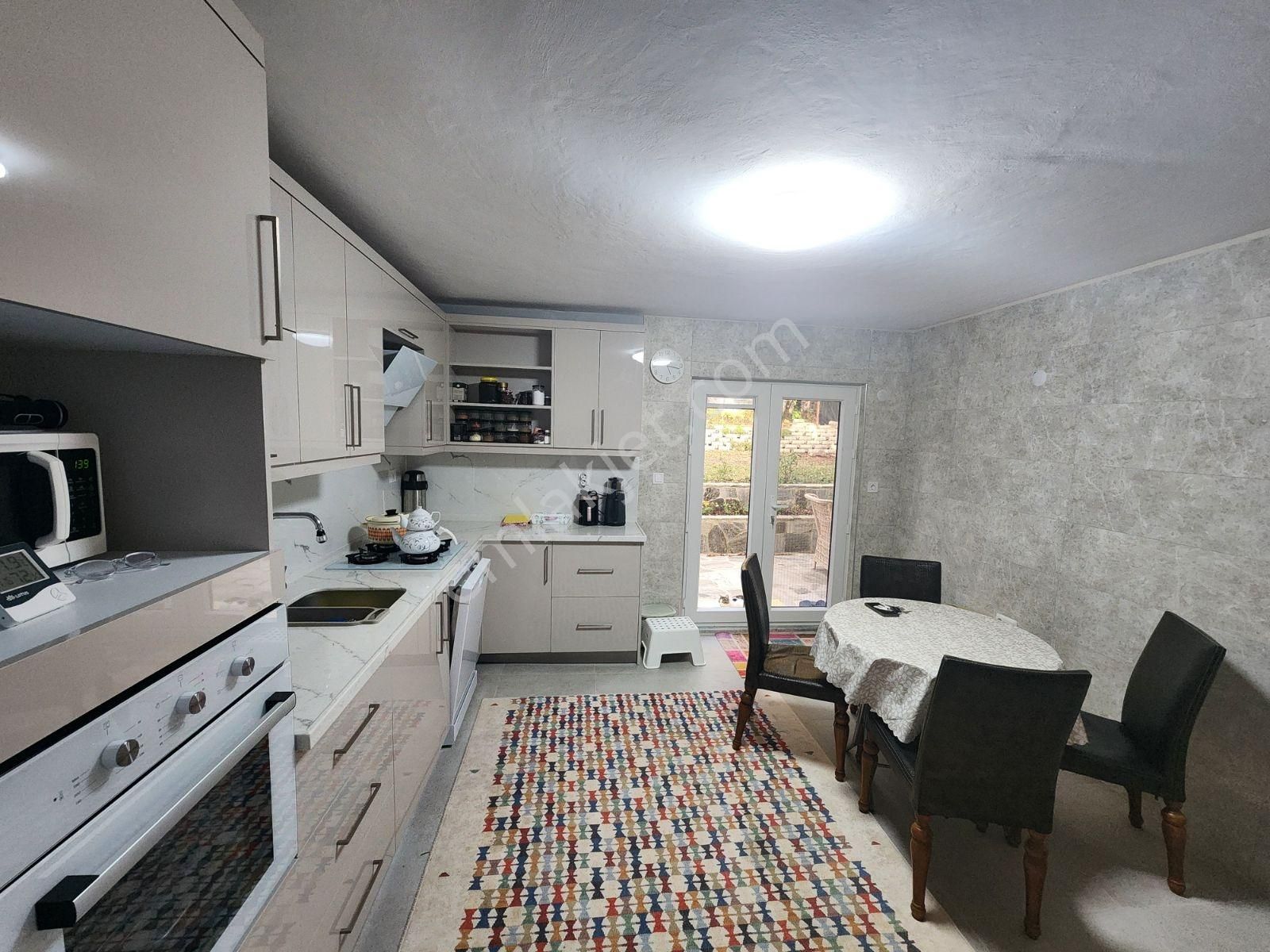 Uludağda Bahçeli Mükemmel Manzaralı 3+1 Villa Konforu - Görsel 2