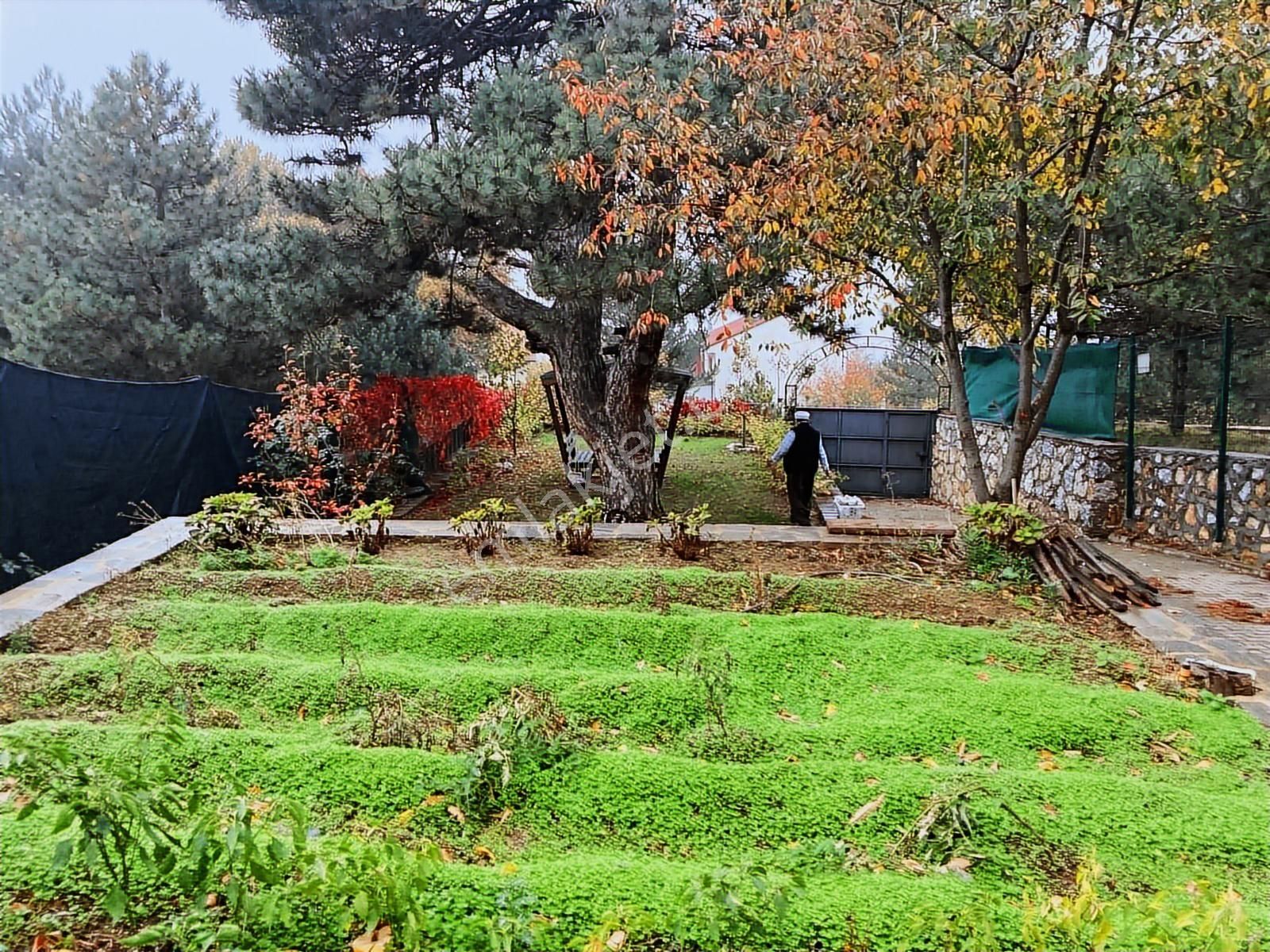 Uludağda Bahçeli Mükemmel Manzaralı 3+1 Villa Konforu - Görsel 3