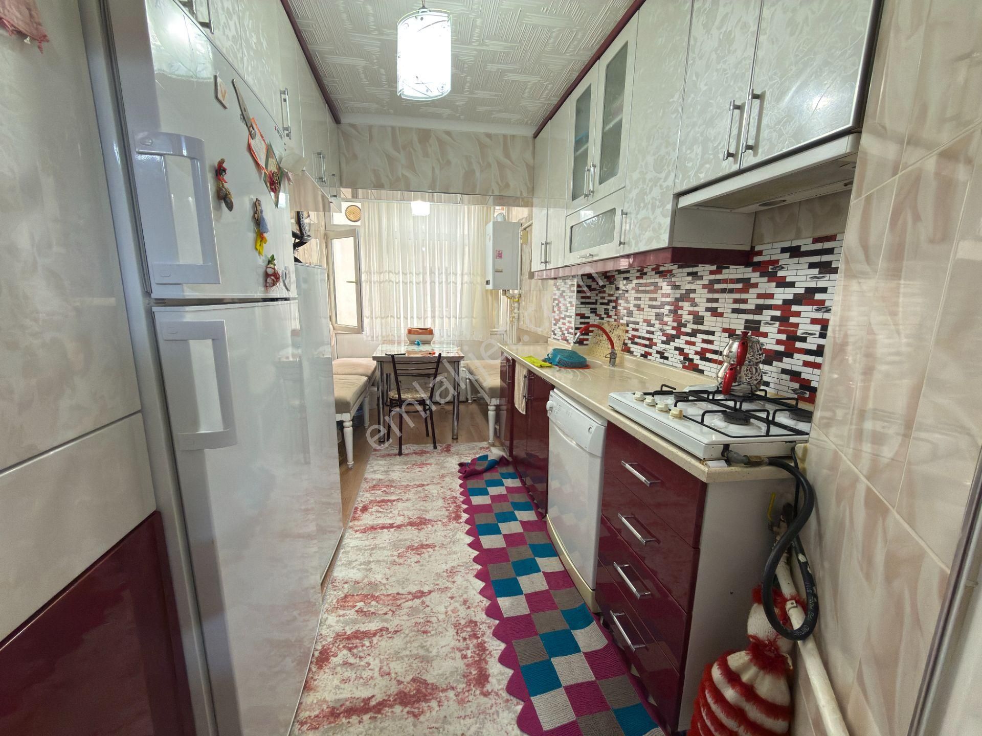 Kalecik Emlak'tan Süper Lokasyon Güney Cephe Ara Kat 3+1 - Görsel 2