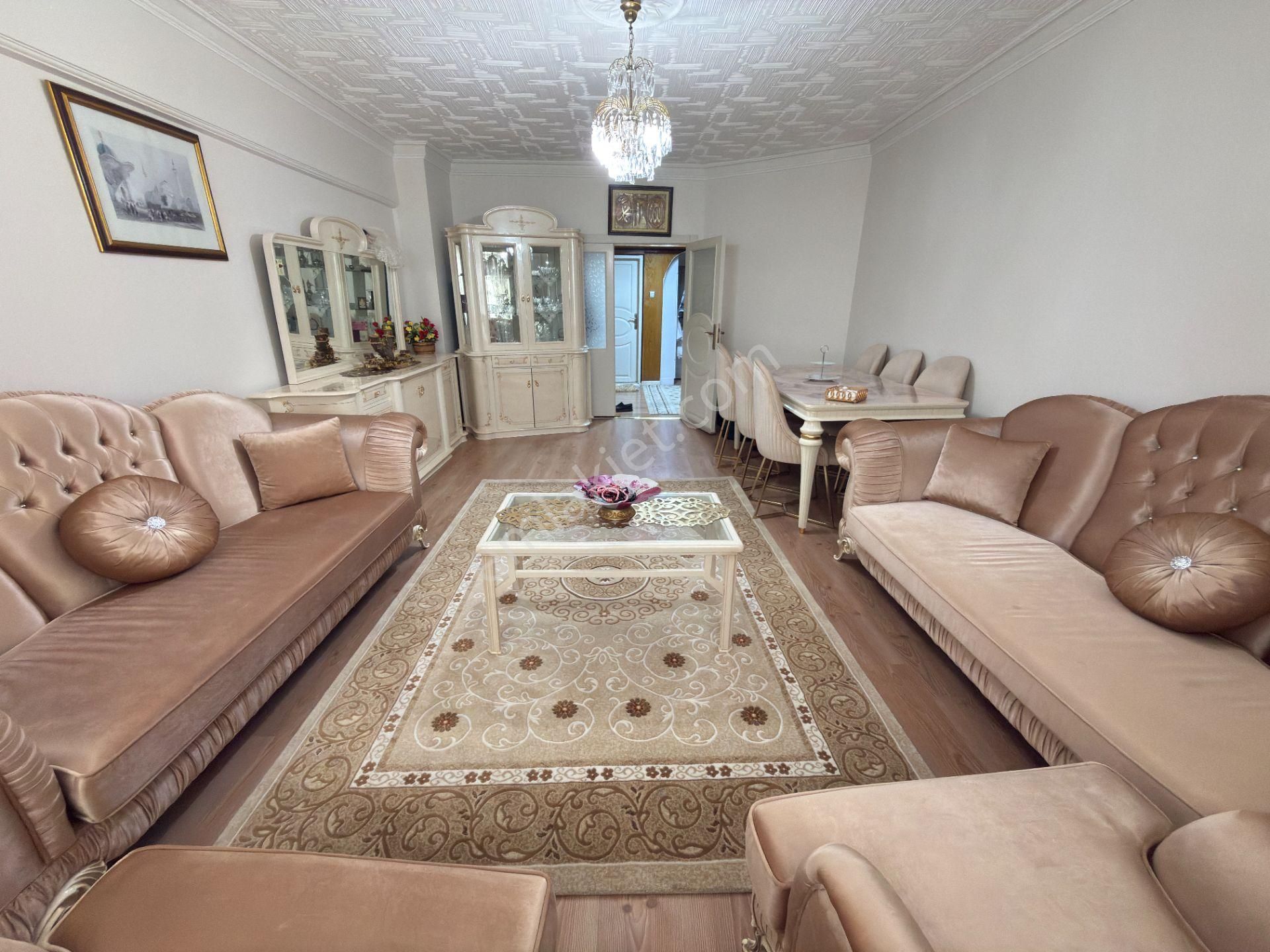 Kalecik Emlak'tan Süper Lokasyon Güney Cephe Ara Kat 3+1 - Görsel 5