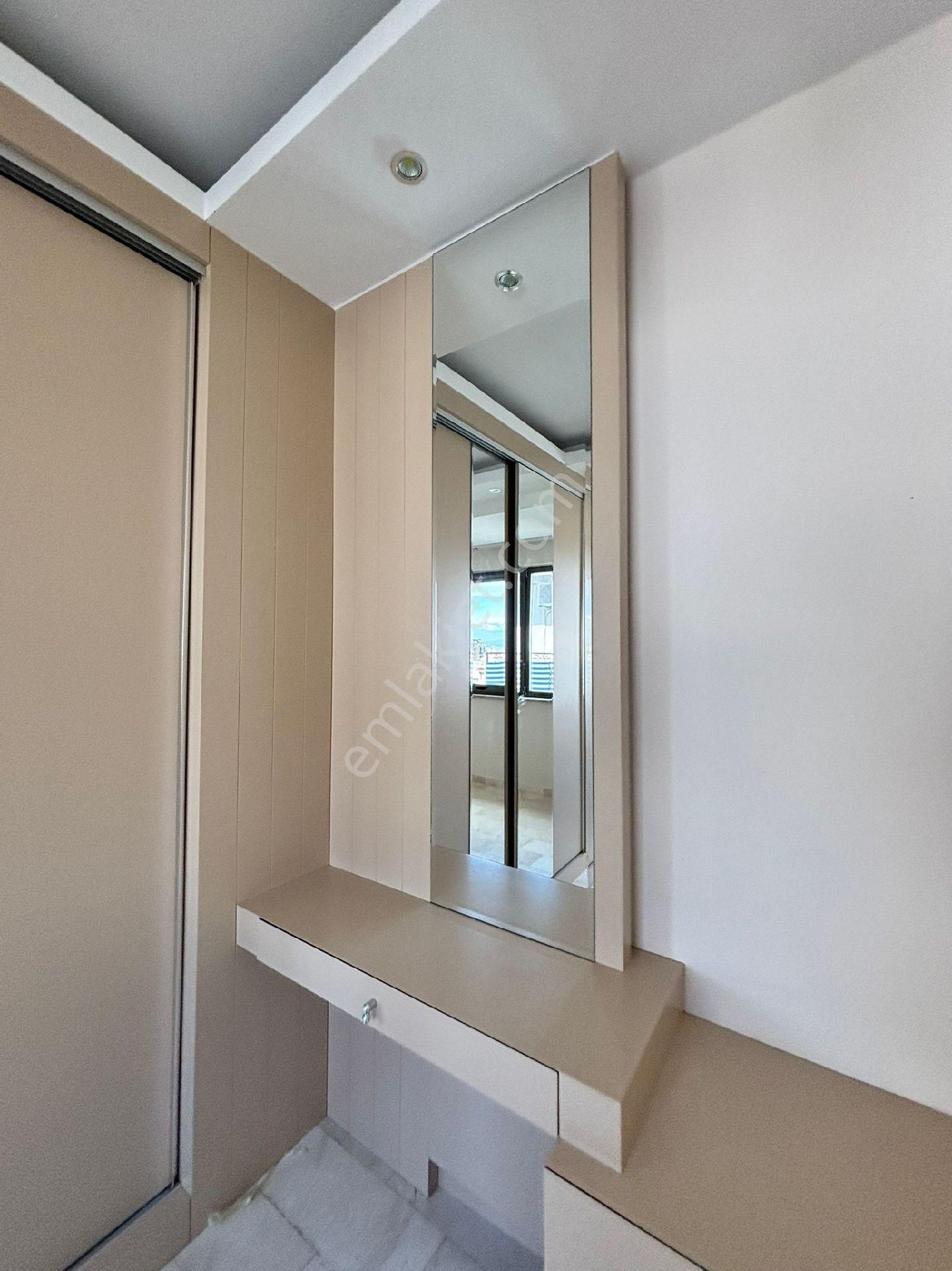 Çakmak'ta Süper Konumlu 5 Yıllık 150m² 3+1 Manzaralı Satılık Daire - Görsel 17