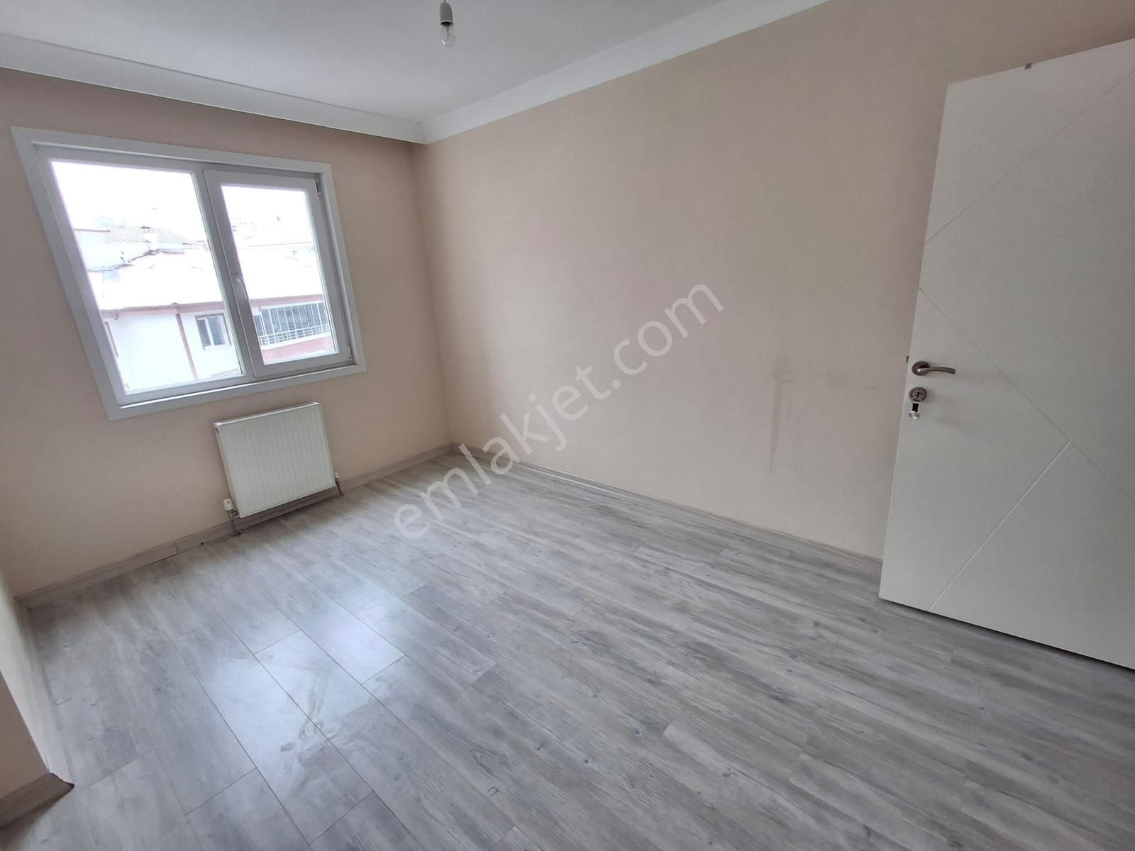 4+1 İki Bloklu Sitede Manzara Teras Balkon 3 Cepheli 180 M Daire - Görsel 31