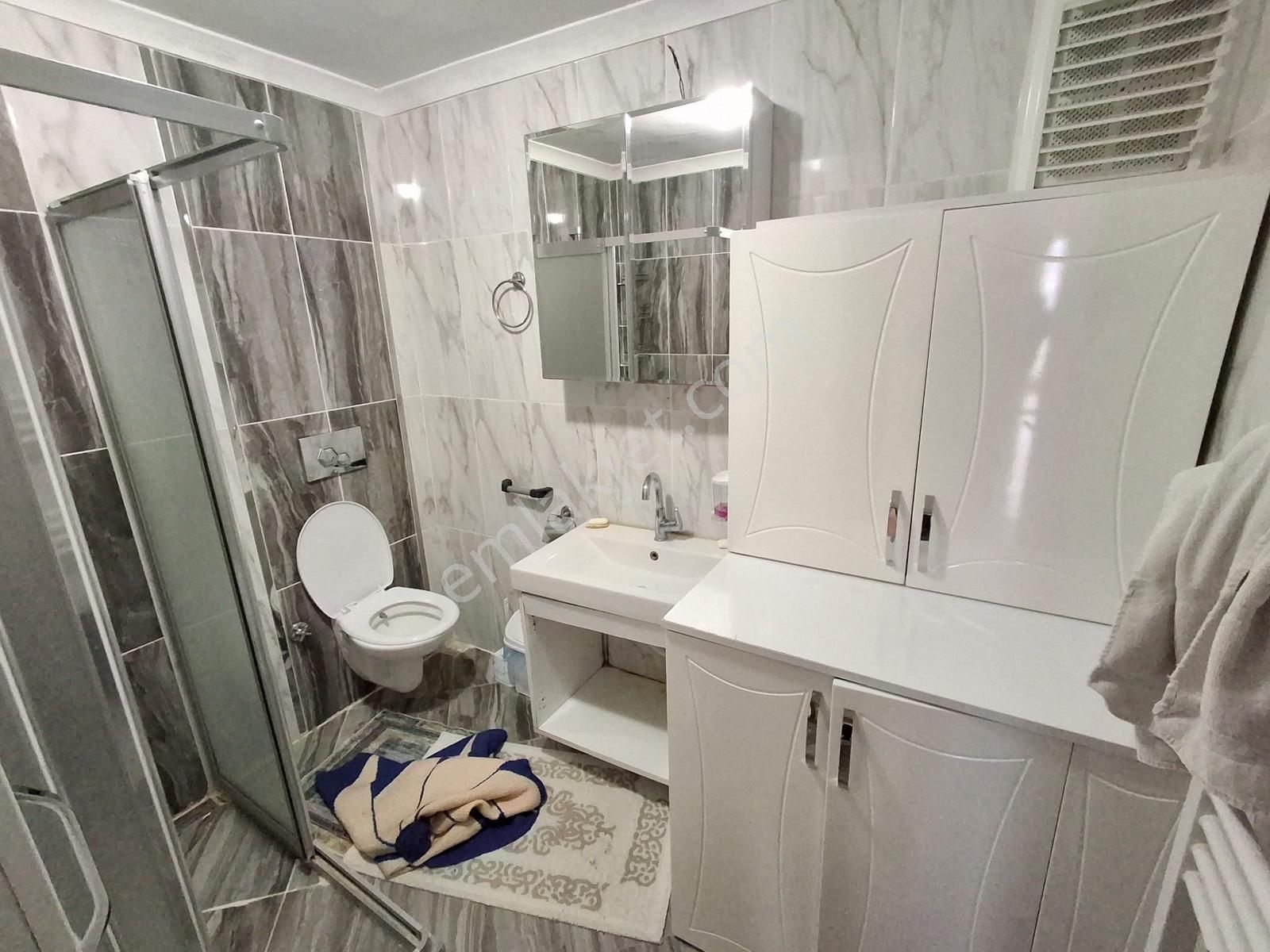 4+1 İki Bloklu Sitede Manzara Teras Balkon 3 Cepheli 180 M Daire - Görsel 7