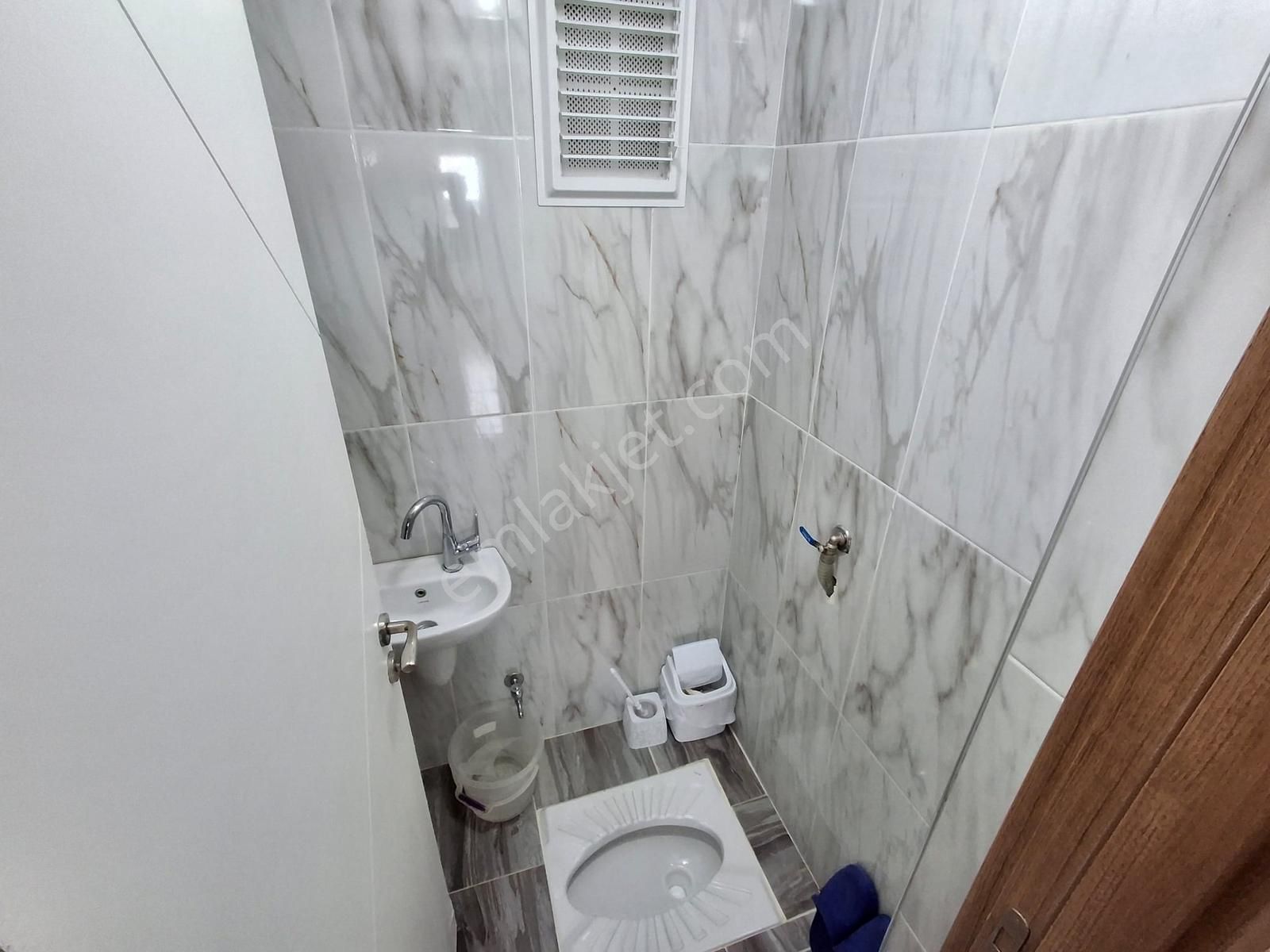 4+1 İki Bloklu Sitede Manzara Teras Balkon 3 Cepheli 180 M Daire - Görsel 21