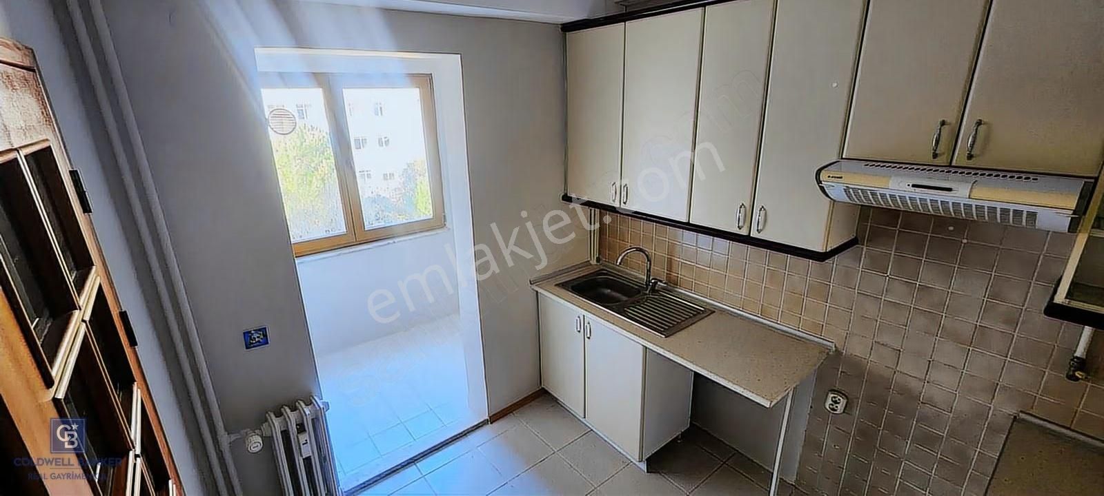 Acıbadem İş Bankası Bloklarında 2+1 Kiralık Daire Net 80m² - Görsel 29