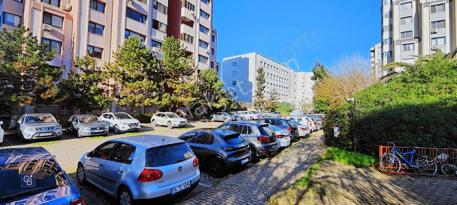 Acıbadem İş Bankası Bloklarında 2+1 Kiralık Daire Net 80m² - Görsel 16