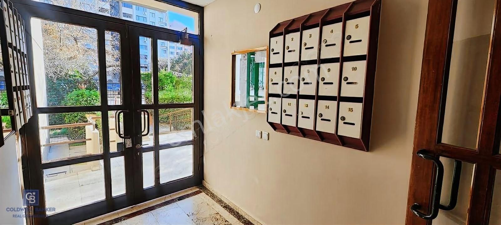 Acıbadem İş Bankası Bloklarında 2+1 Kiralık Daire Net 80m² - Görsel 14