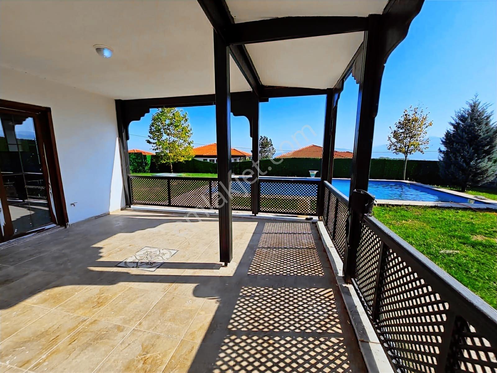 Sapanca Akçayda 953m2 Arsa İçersinde Havuzlu 5+1 Satılık Villa - Görsel 23