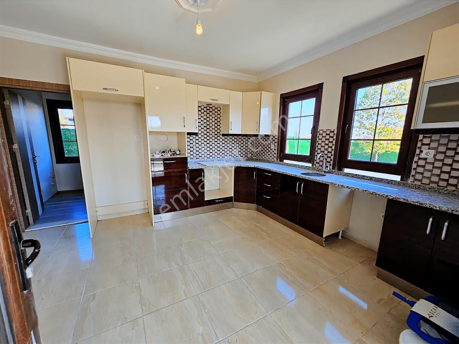 Sapanca Akçayda 953m2 Arsa İçersinde Havuzlu 5+1 Satılık Villa - Görsel 18