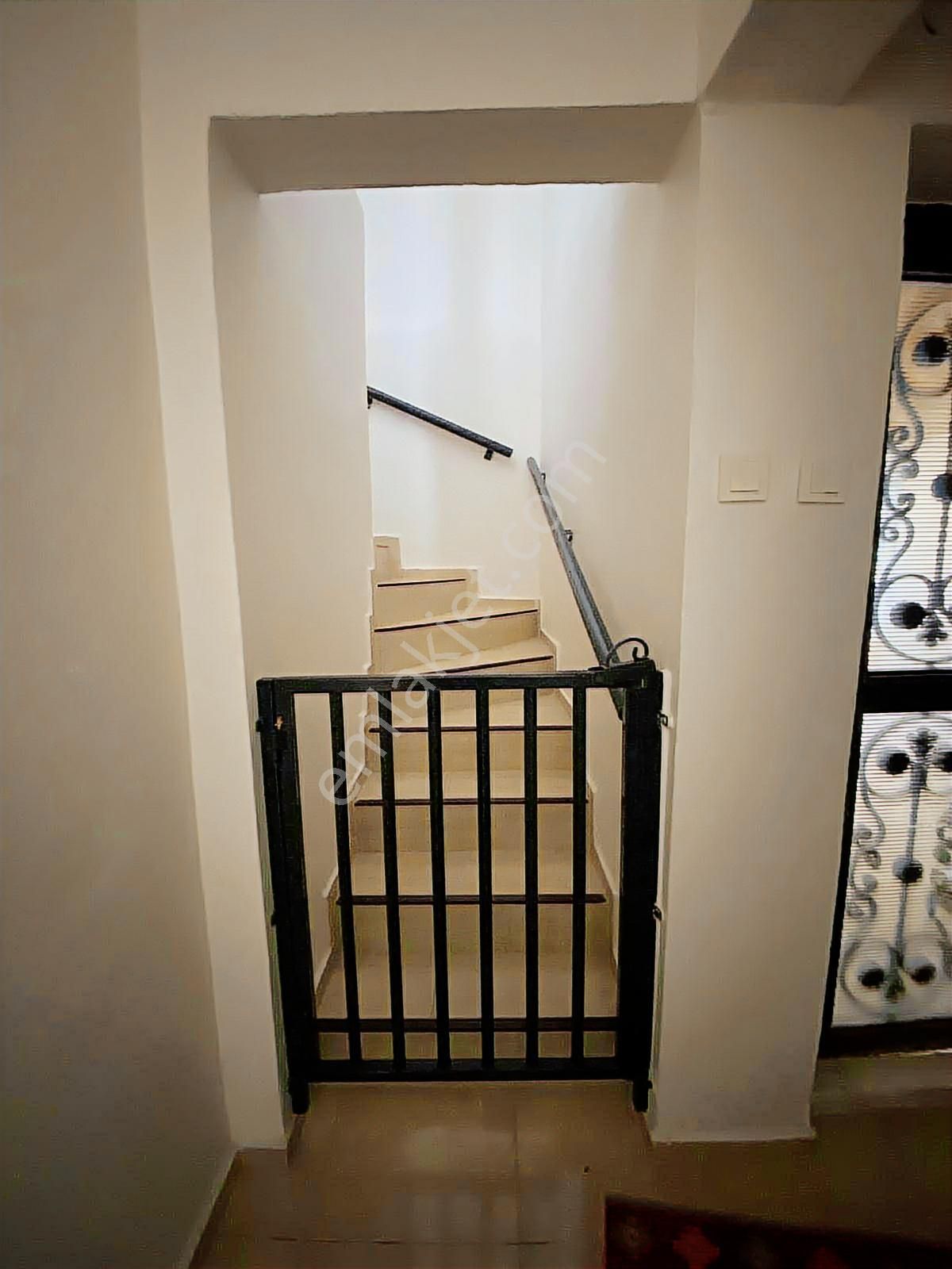 Borsem'den Dikili Salihleraltı Denize 150 M. Satılık Köşe Villa - Görsel 13