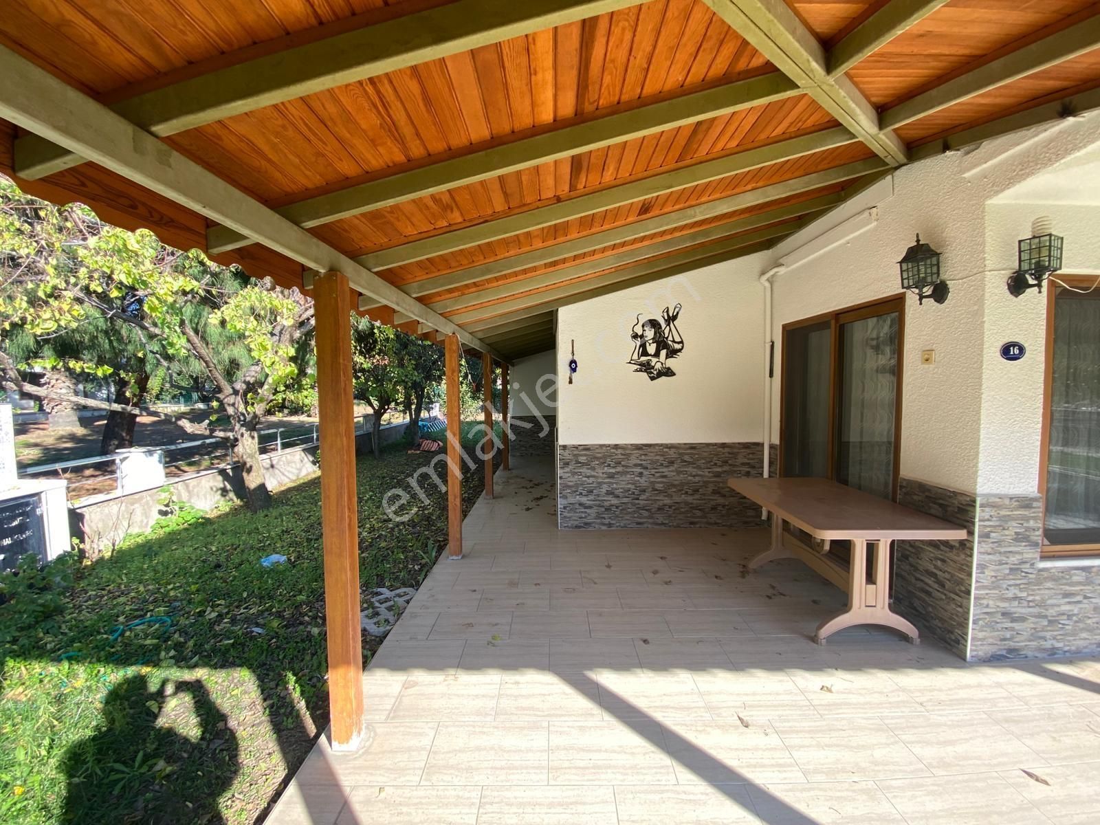 Borsem'den Dikili Salihleraltı Denize 150 M. Satılık Köşe Villa - Görsel 11