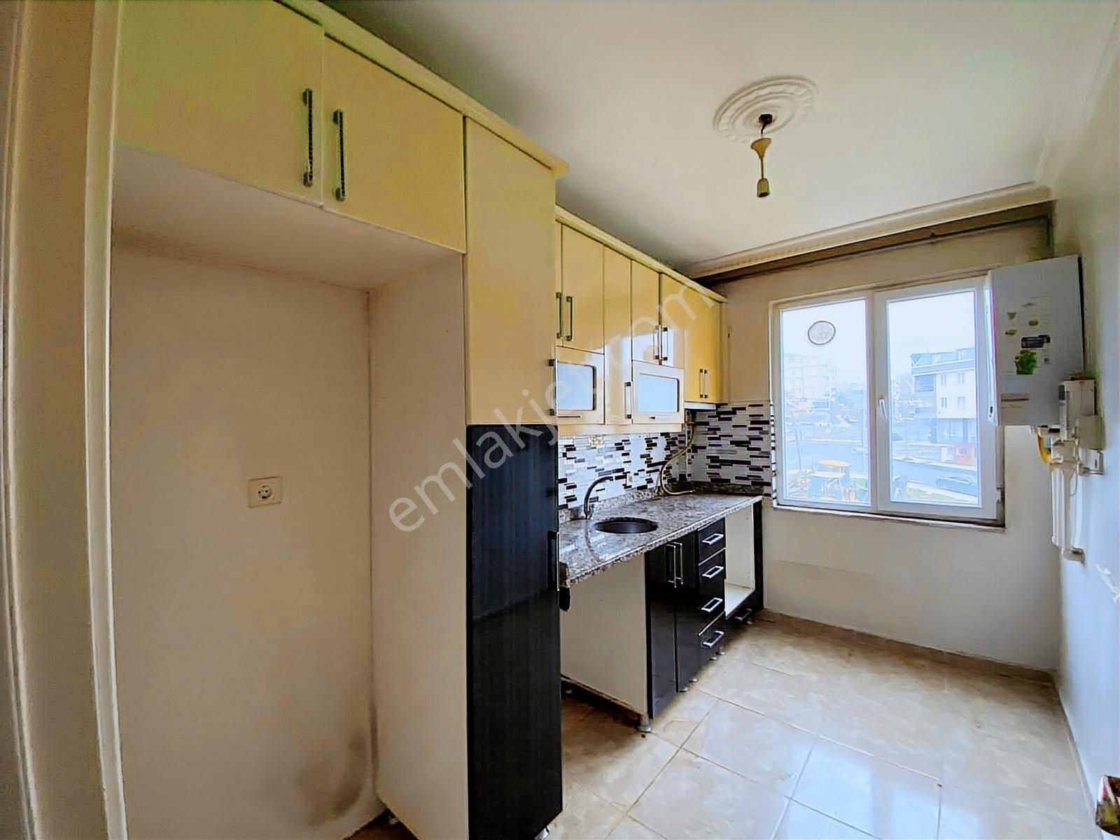 Beylikdüzü Kavaklı Mahallesinde Merkezde 2+1 90 M2 1 Kat - Görsel 3