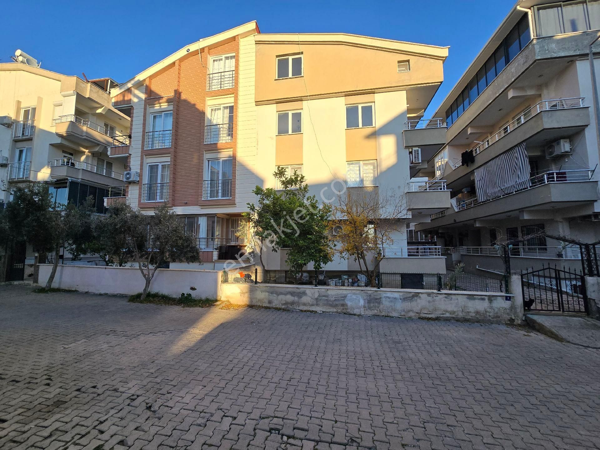 Didim Efeler Mah Satılık 3+1 Dubleks Daire Teraslı