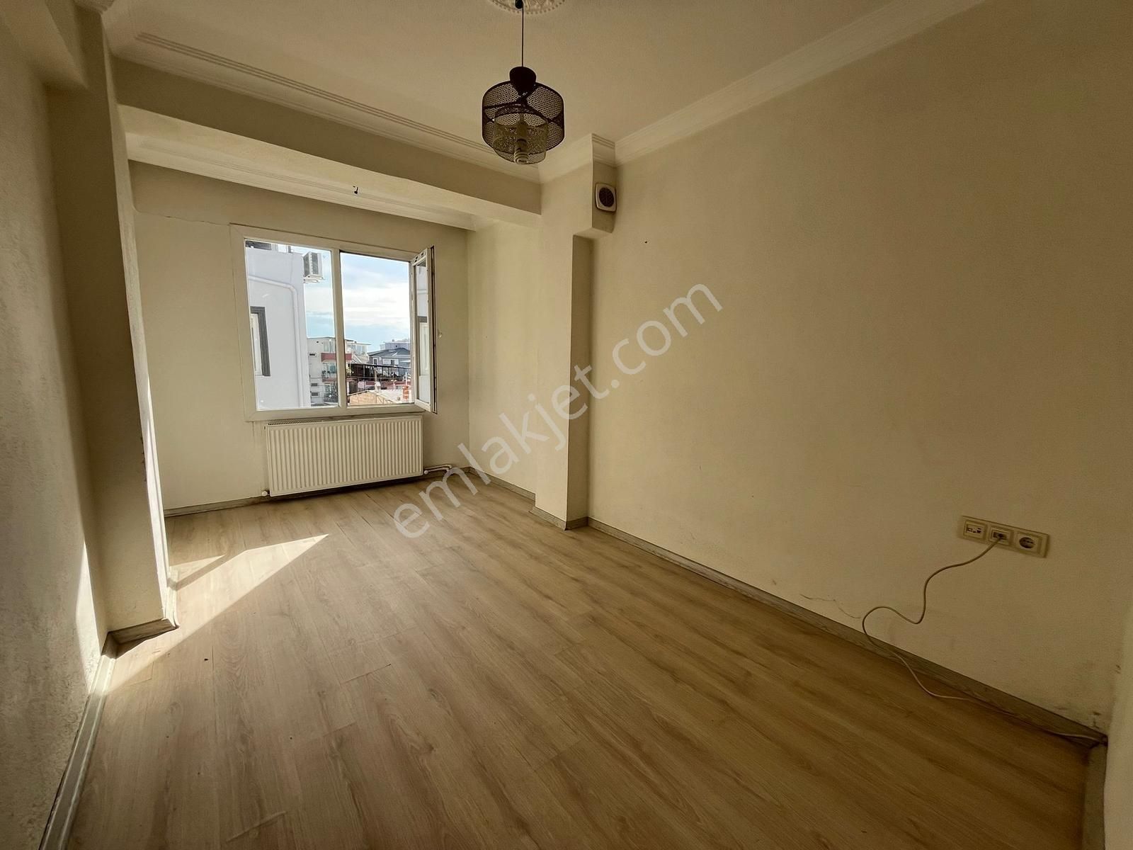 Öz-er Gayrimenkul'den Satılık 1+1 Dublex Daire - Görsel 3