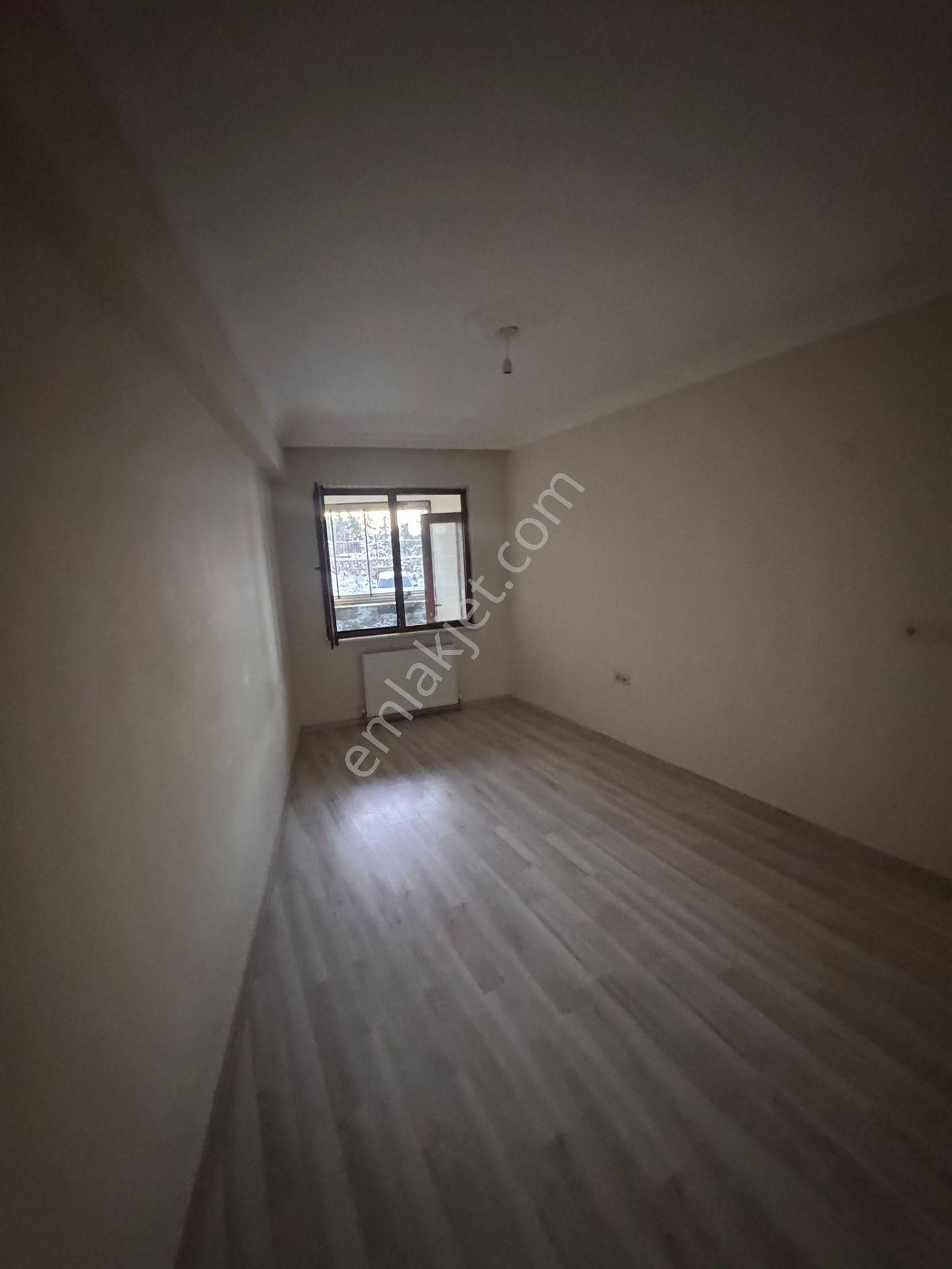 Emirsultan Mahallesinde Kiralık 2+1 Daire - Görsel 14