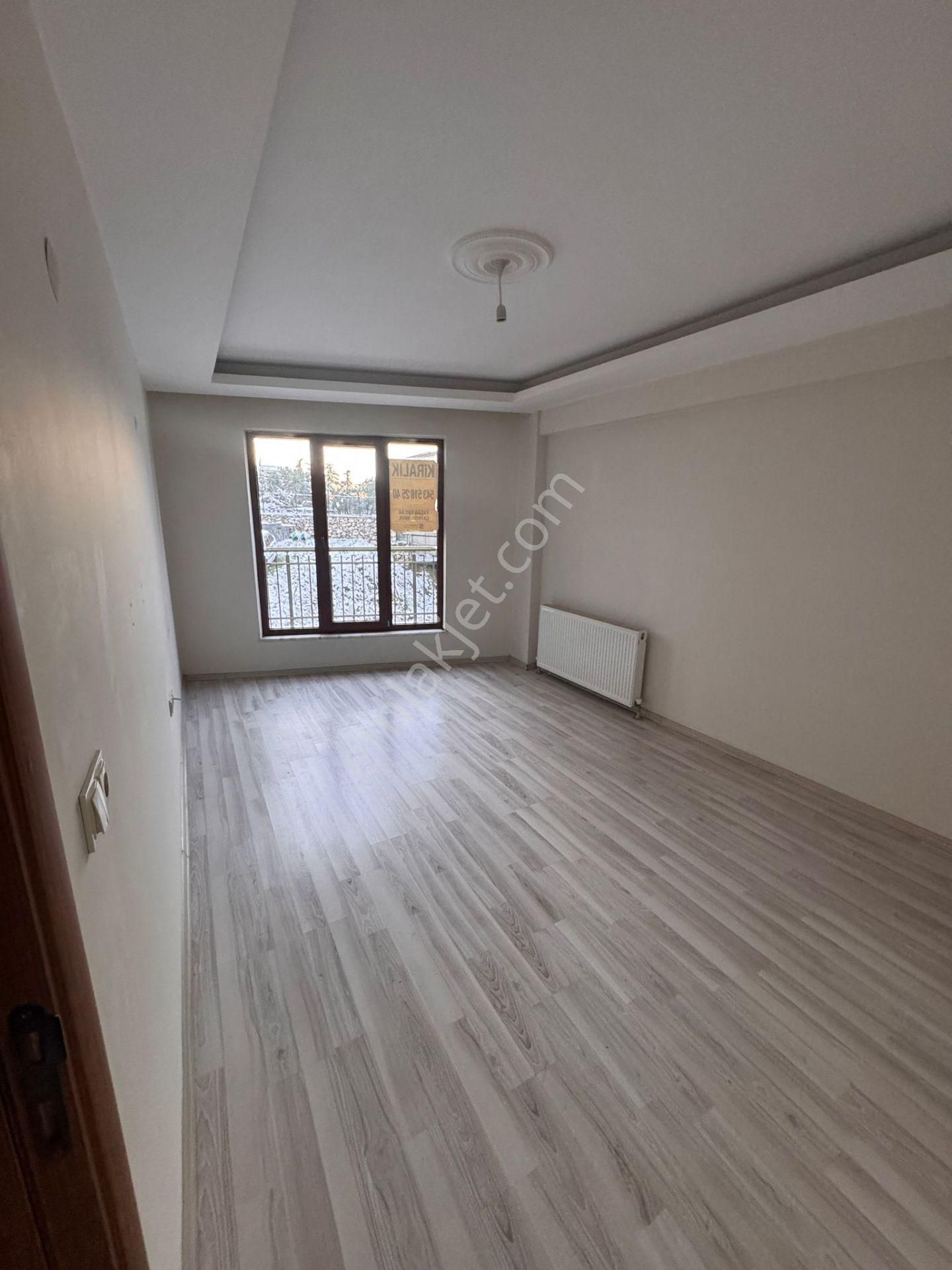 Emirsultan Mahallesinde Kiralık 2+1 Daire - Görsel 5
