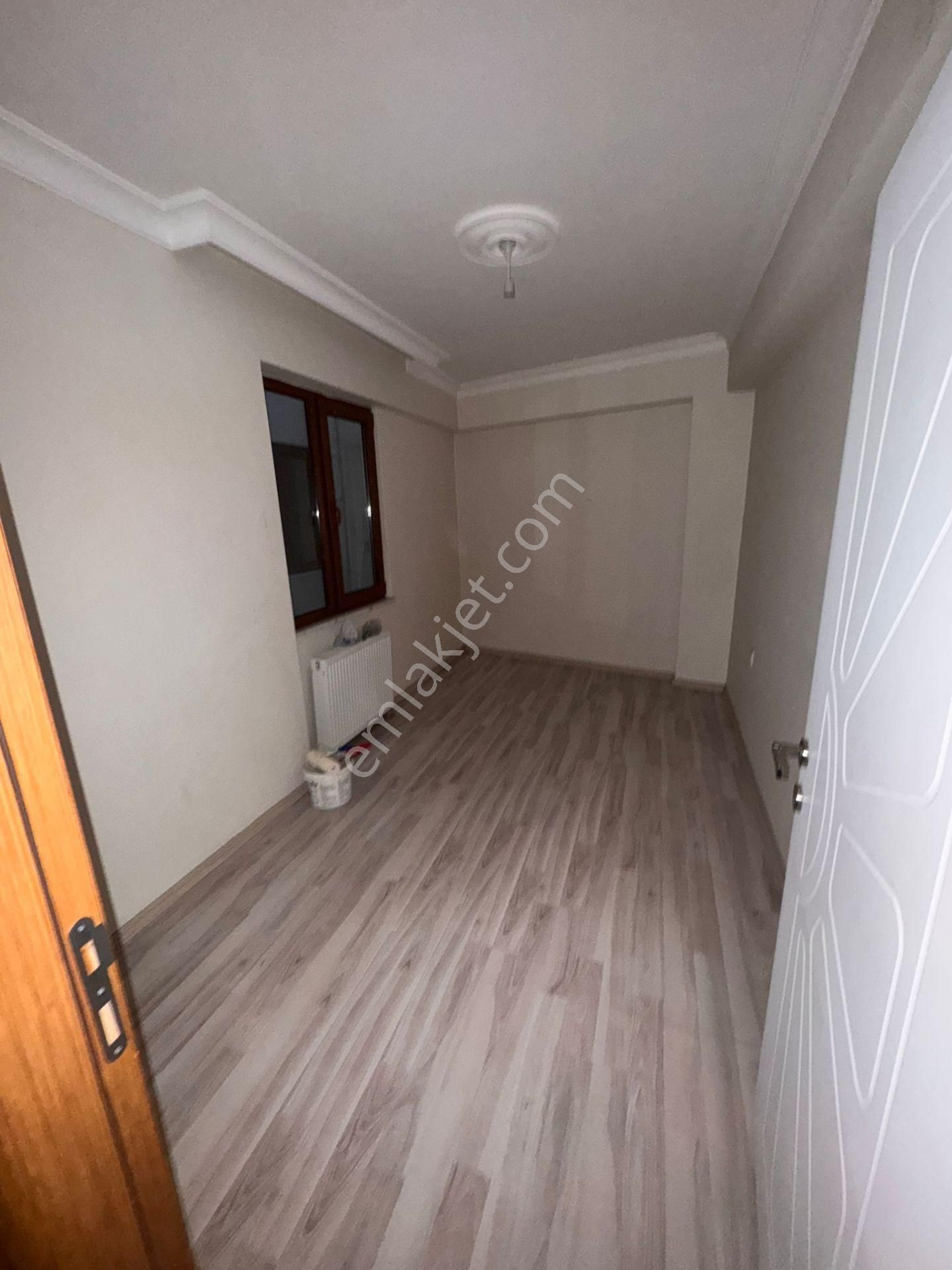 Emirsultan Mahallesinde Kiralık 2+1 Daire - Görsel 7