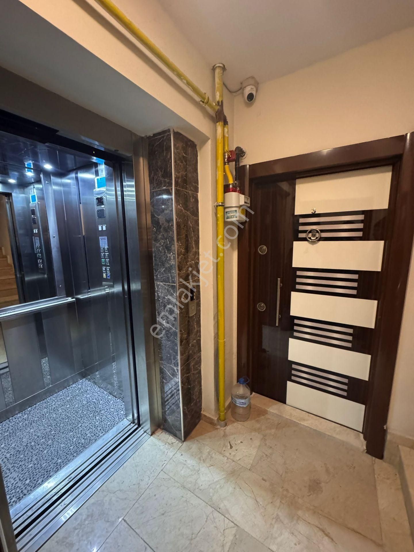 Emirsultan Mahallesinde Kiralık 2+1 Daire - Görsel 3