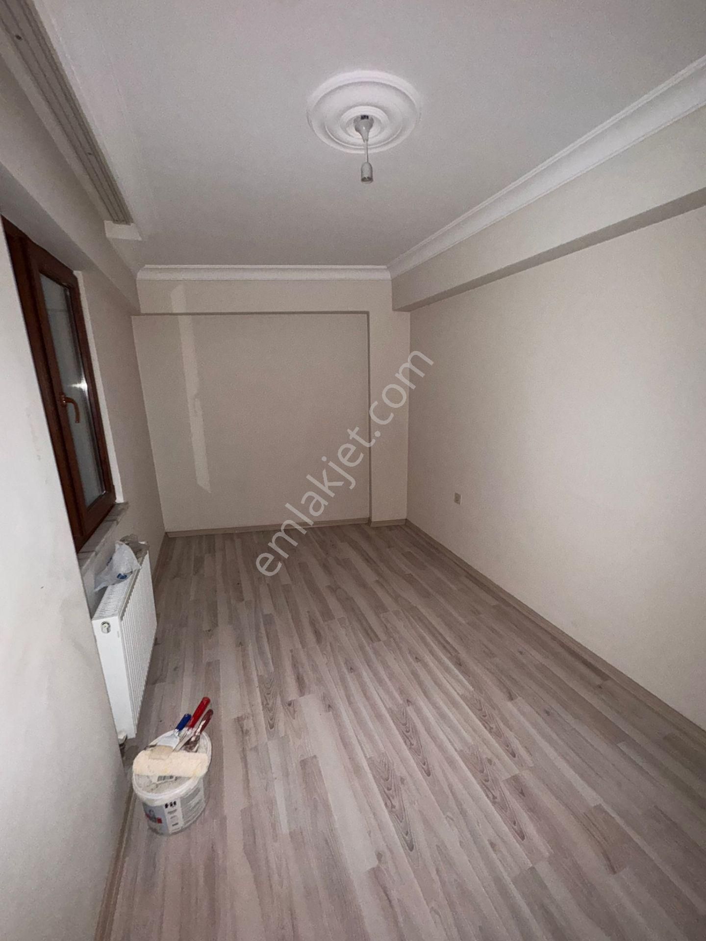 Emirsultan Mahallesinde Kiralık 2+1 Daire - Görsel 9