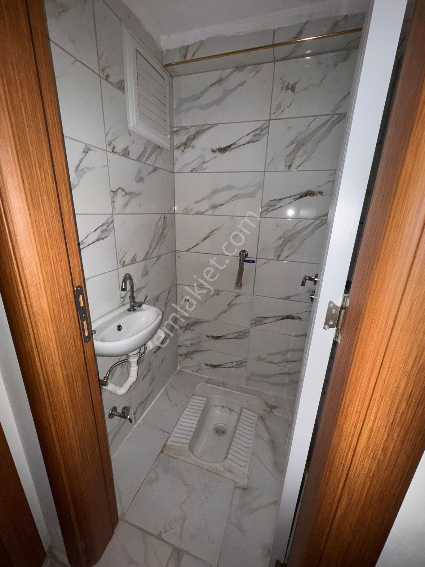 Emirsultan Mahallesinde Kiralık 2+1 Daire - Görsel 12