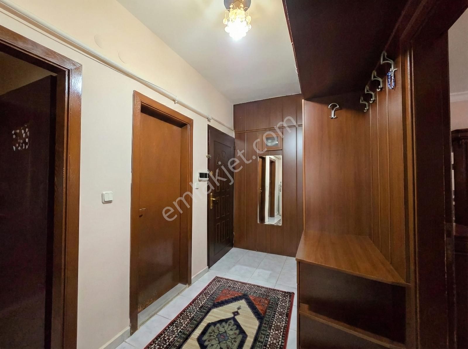 Lizbon Cad. Malazgirt Bul. Dibinde Taşınmaya Hazır Full Eşyalı - Görsel 10