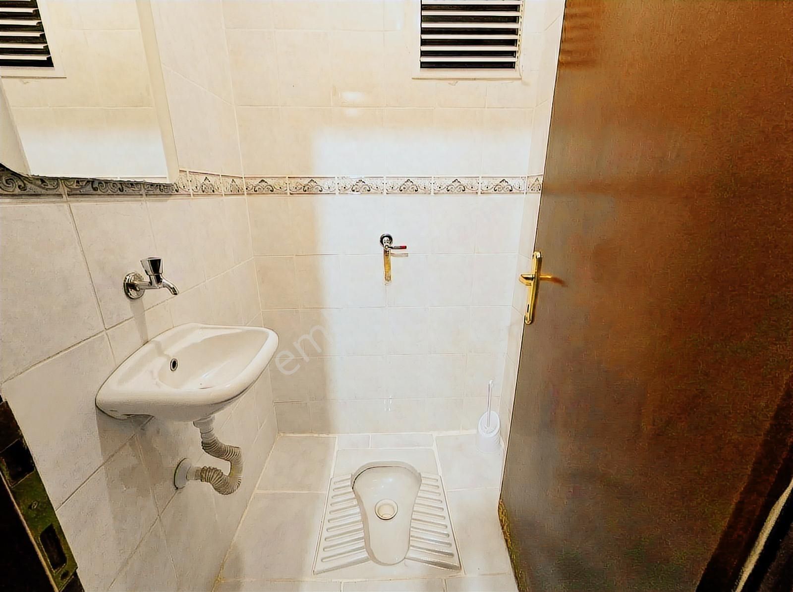 Lizbon Cad. Malazgirt Bul. Dibinde Taşınmaya Hazır Full Eşyalı - Görsel 25