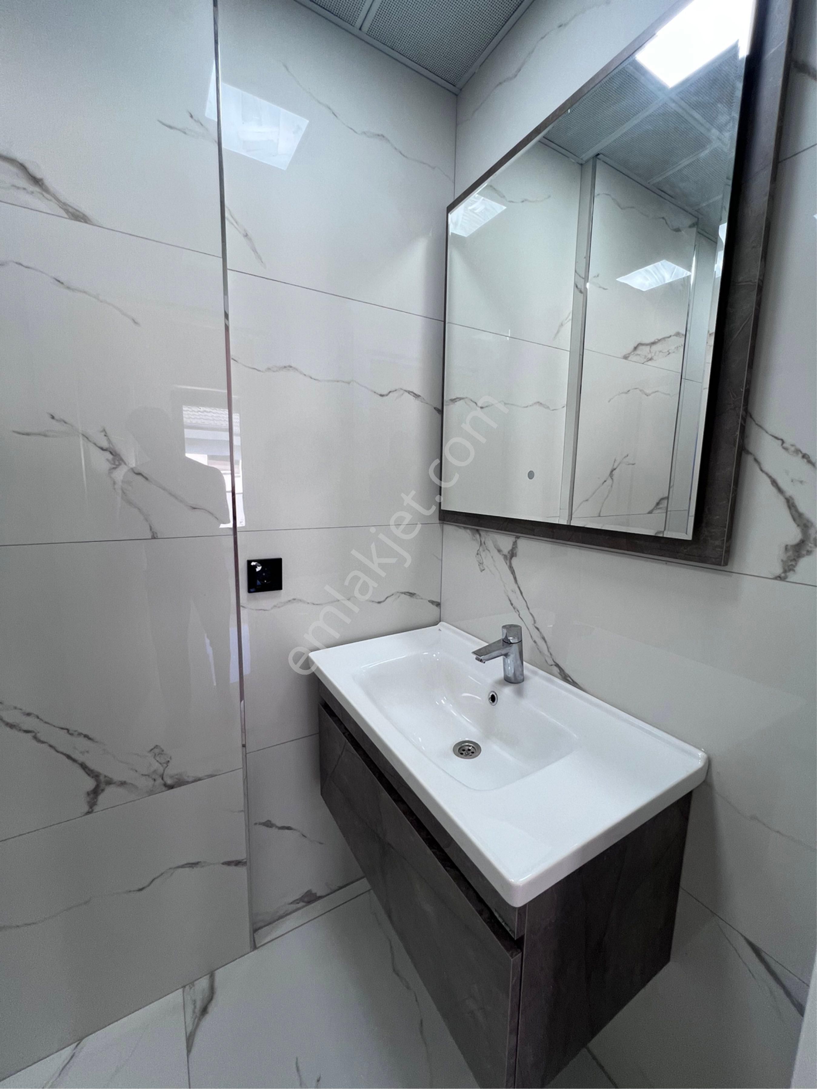 Çamlıkta Havuzlu , Merkezi Konum 3+1 Villa, Müşteri Yerimiz Tam Yetkili - Görsel 9