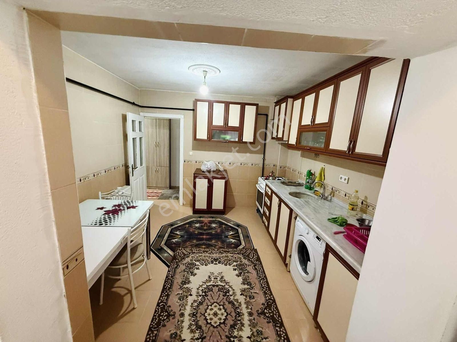 Yeni Çınar'dan Zerdalitepe'de Okul Cadde Yakını 3+1 Daire - Görsel 3