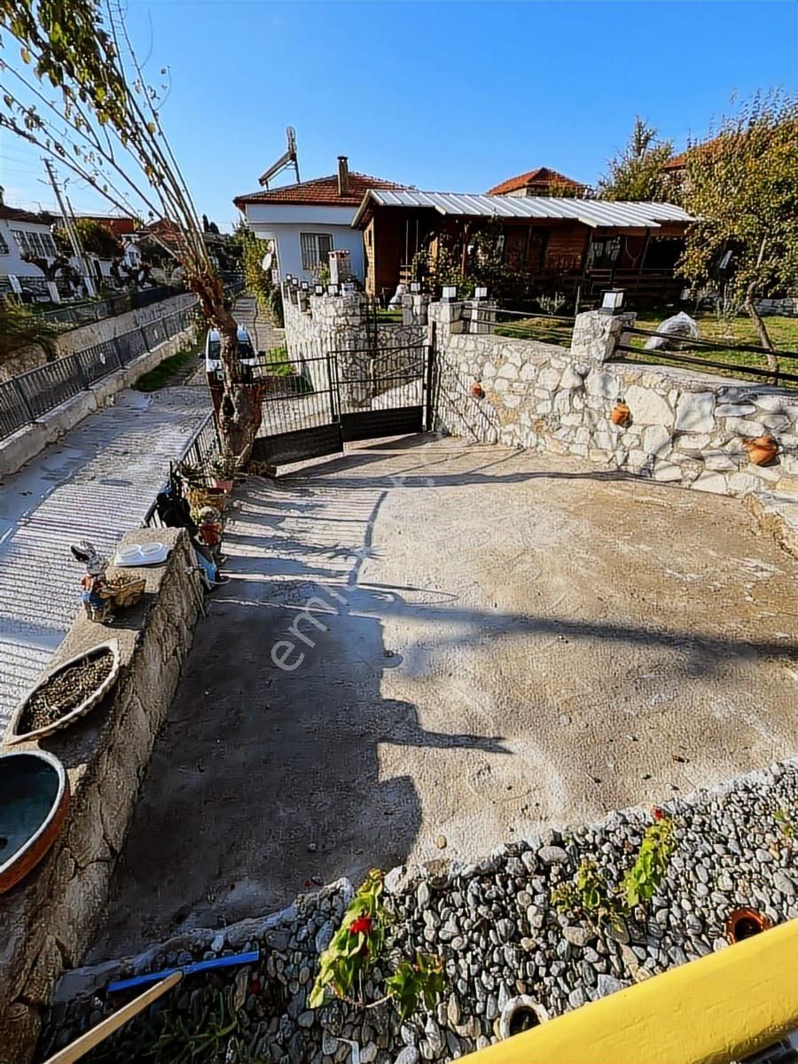 Seferihisar Ulamış Köyünde Doğa İçinde 450m2 Müstakil Ev Ve Arsa - Görsel 16