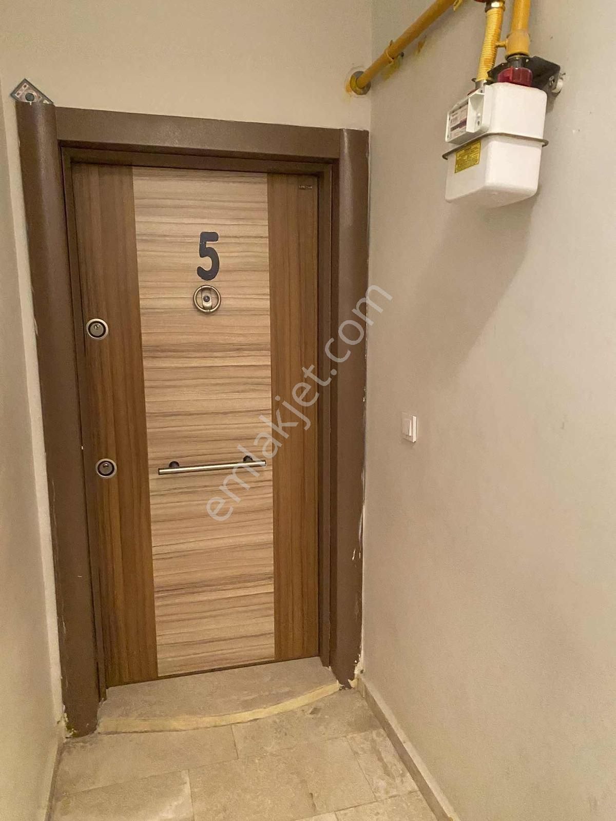 Kiralık 2+1 Hastane Arkası Doğalgazlı