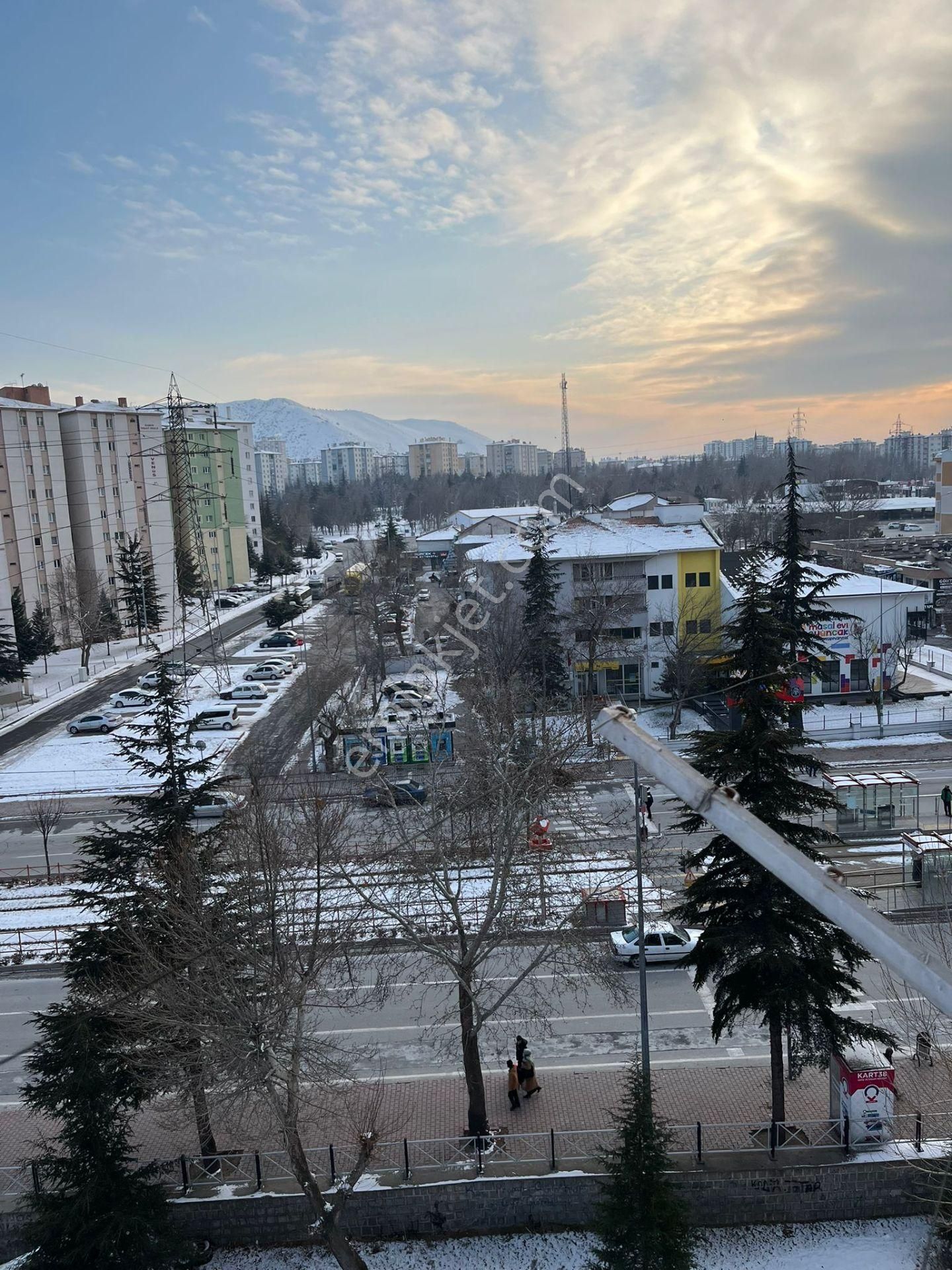 Belsin Kürsü Durağı Önü 3+1 Satılık Fırsat Daire - Görsel 14