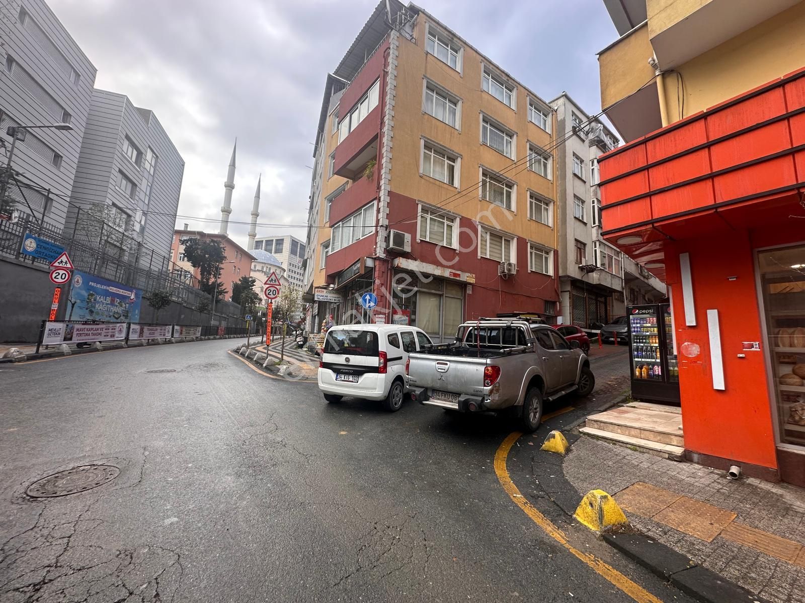 4.levent Metroya 5 Dakika,her İşe Uygun Kiralık Dükkan Artum'dan - Görsel 4