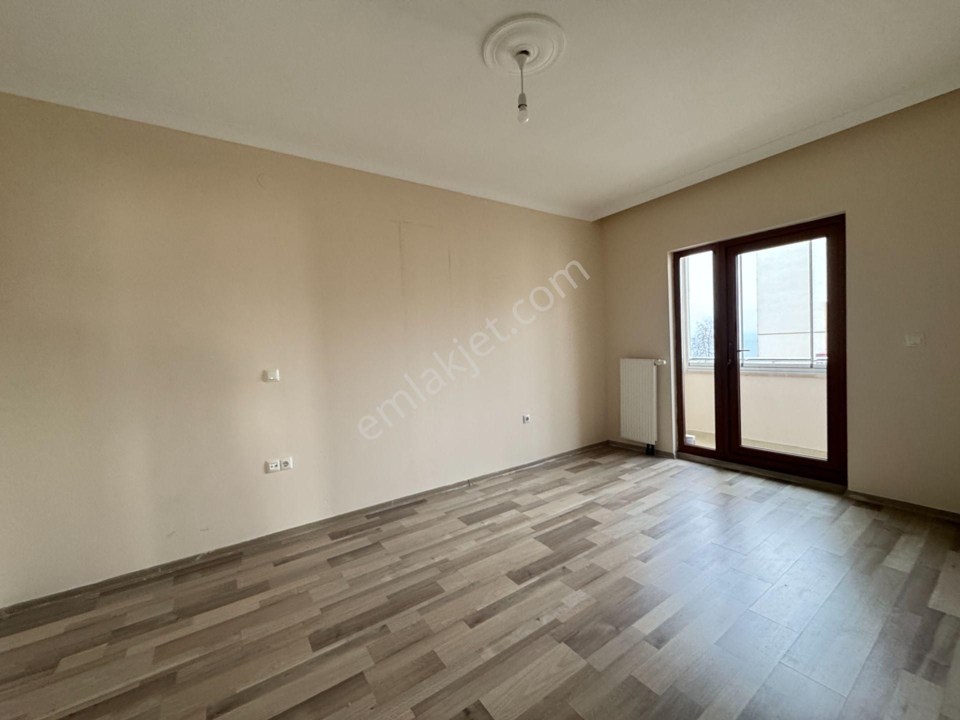 Trabzon Pelitli Mahallesi Yeni Toki Masrafsız Kiralık Konut - Görsel 22