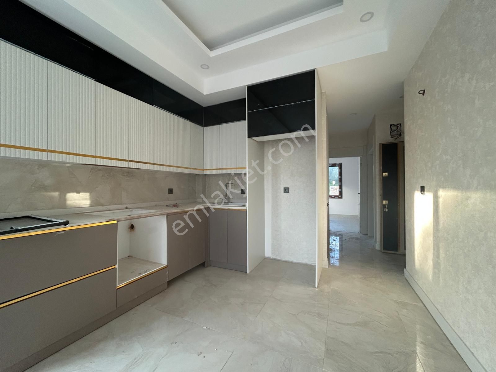 Alanya Avsallarda Satılık Site İçi Sıfır 2+1 Yatırımlık Daire - Görsel 2